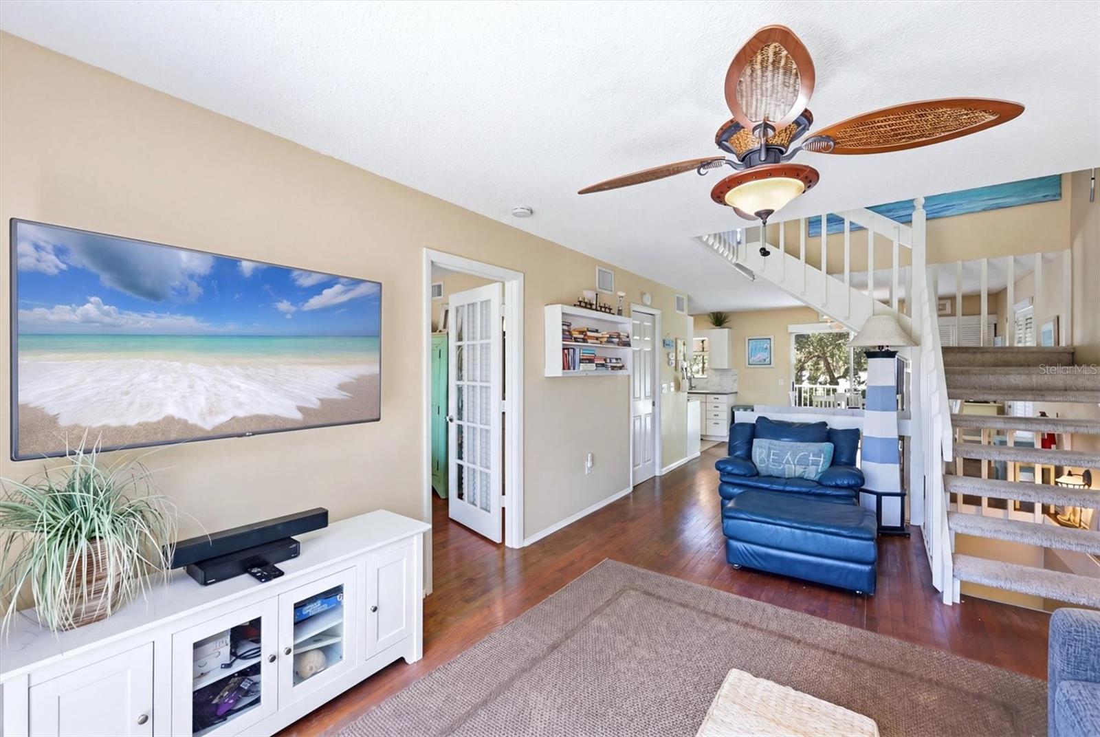 Image 11 of 48 For 6325 Gulf Drive