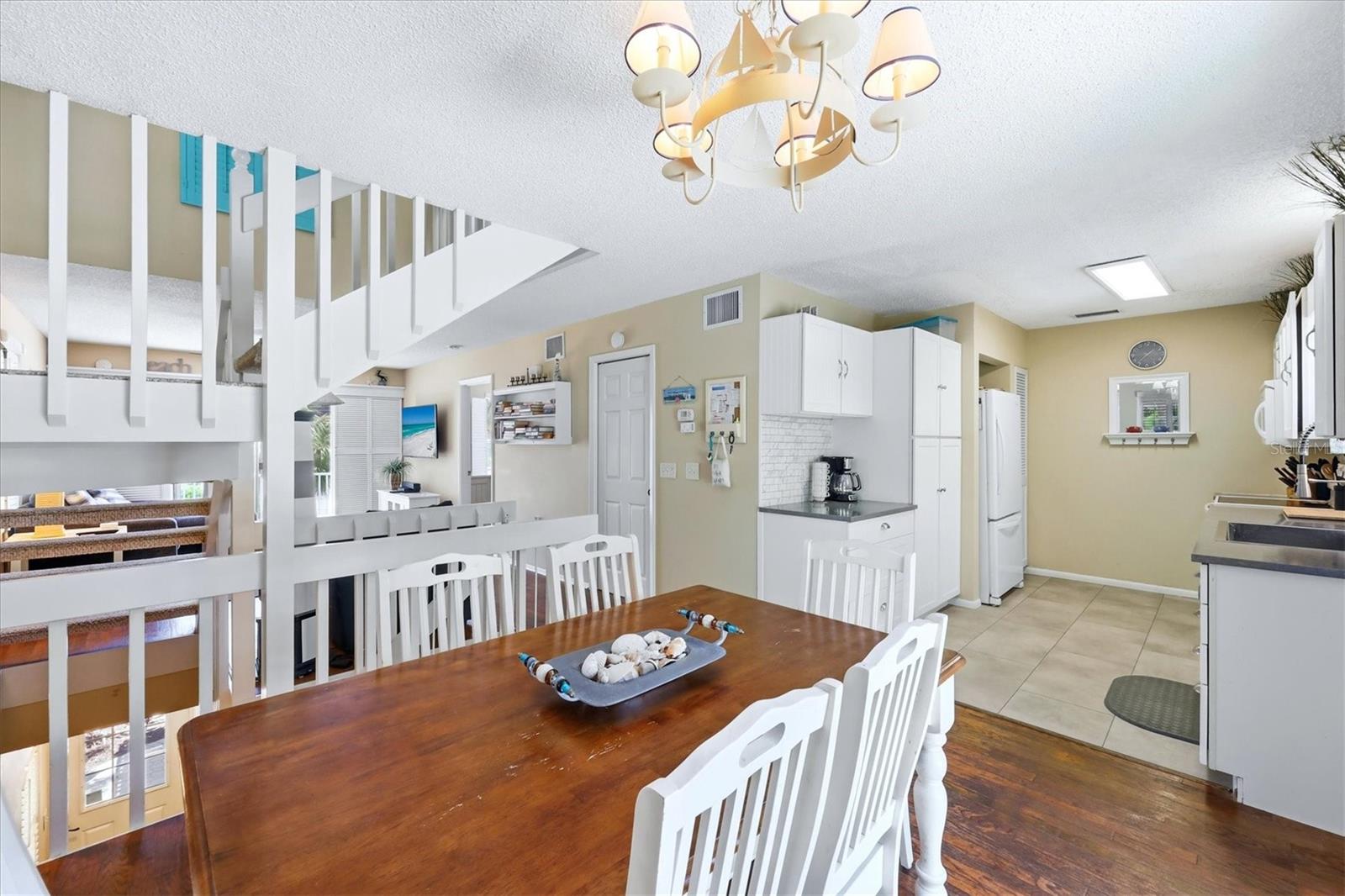 Image 15 of 48 For 6325 Gulf Drive