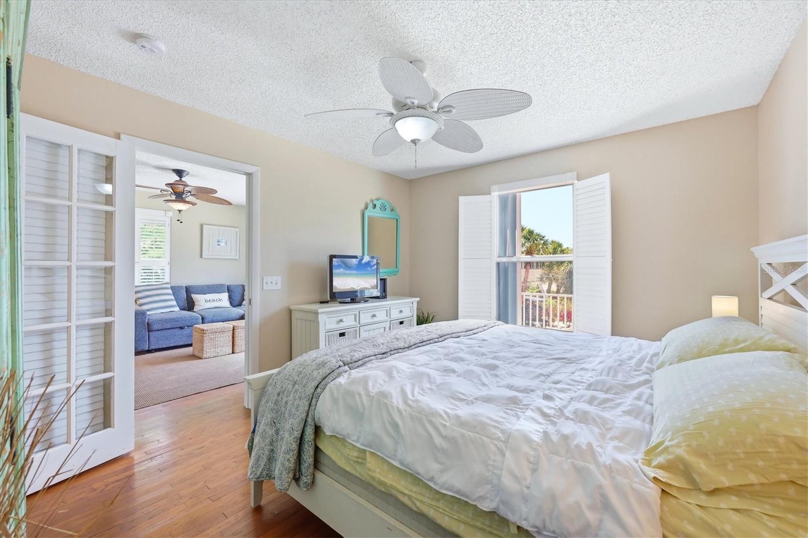Image 21 of 48 For 6325 Gulf Drive