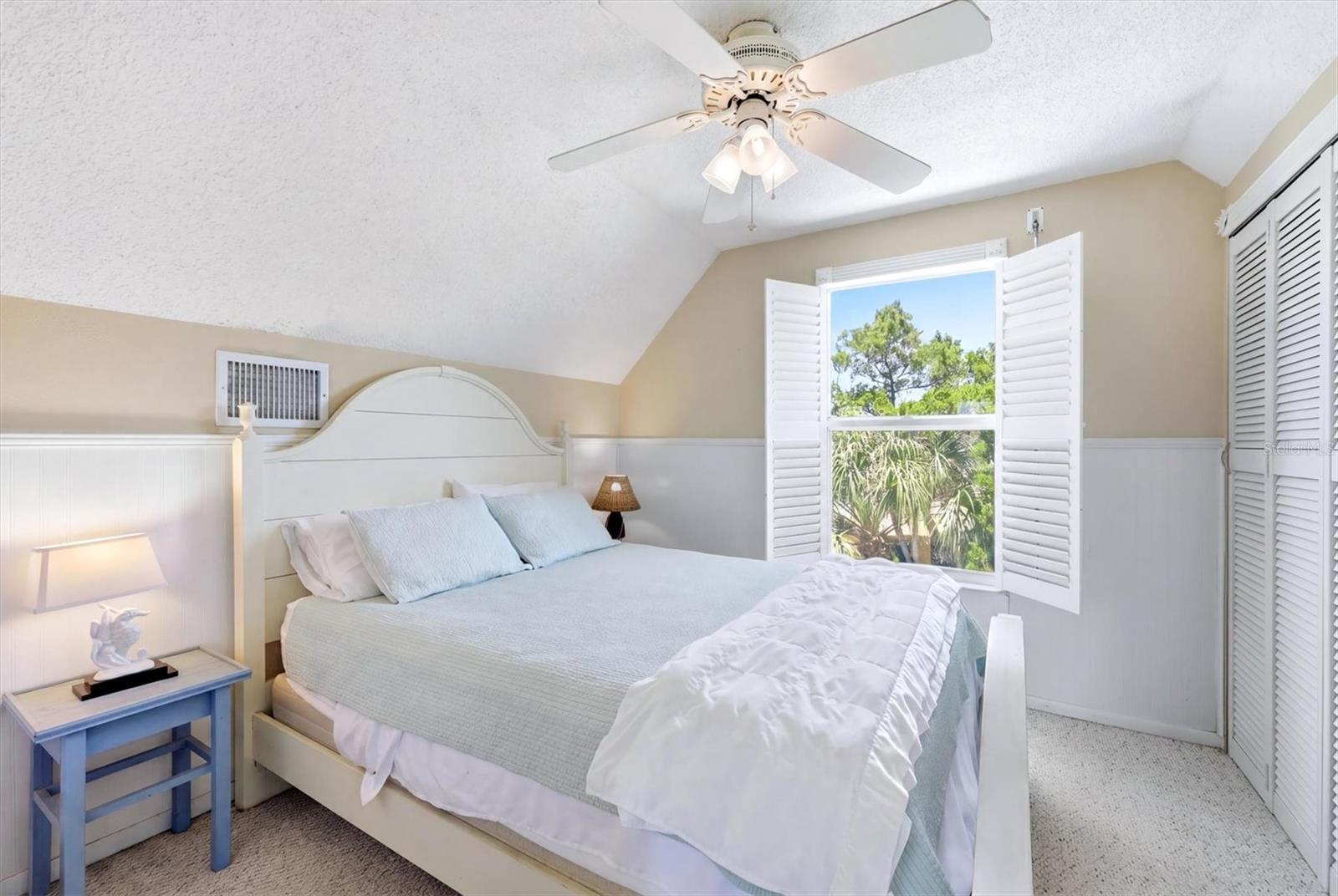 Image 24 of 48 For 6325 Gulf Drive