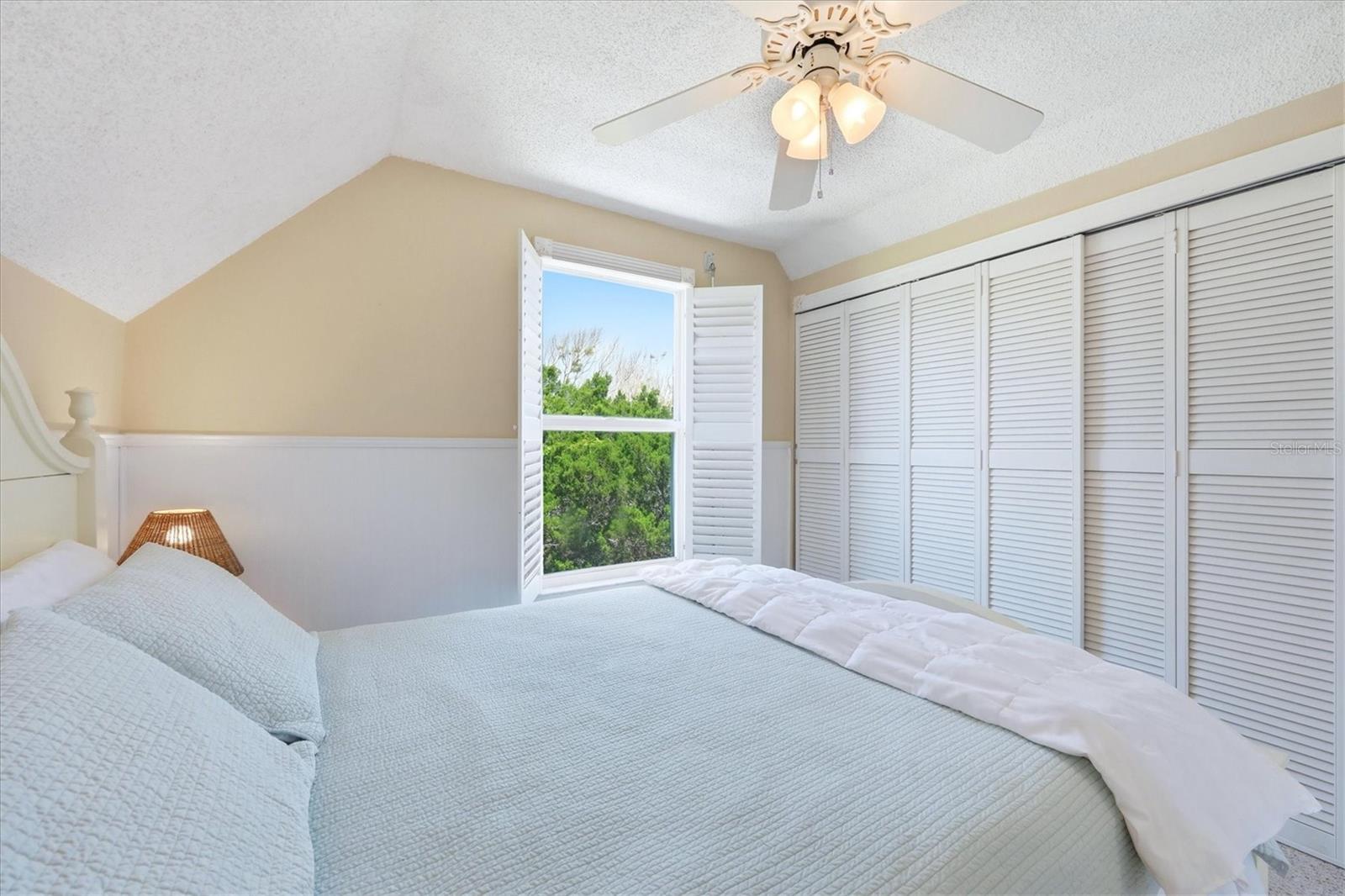 Image 25 of 48 For 6325 Gulf Drive