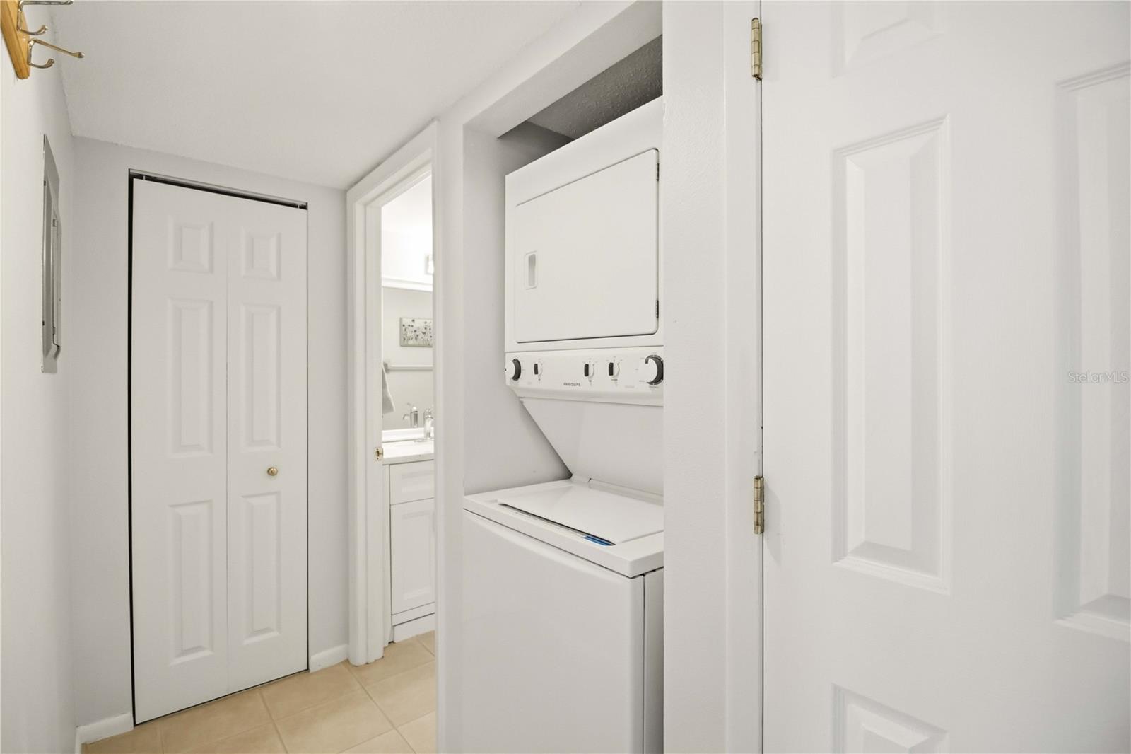Image 8 of 47 For 4420 46th Avenue W 104
