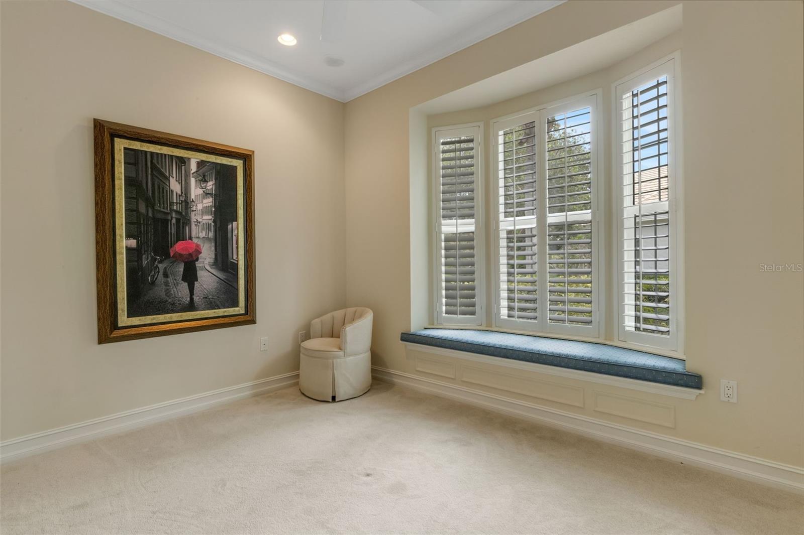 Image 39 of 100 For 7004 Portmarnock Place