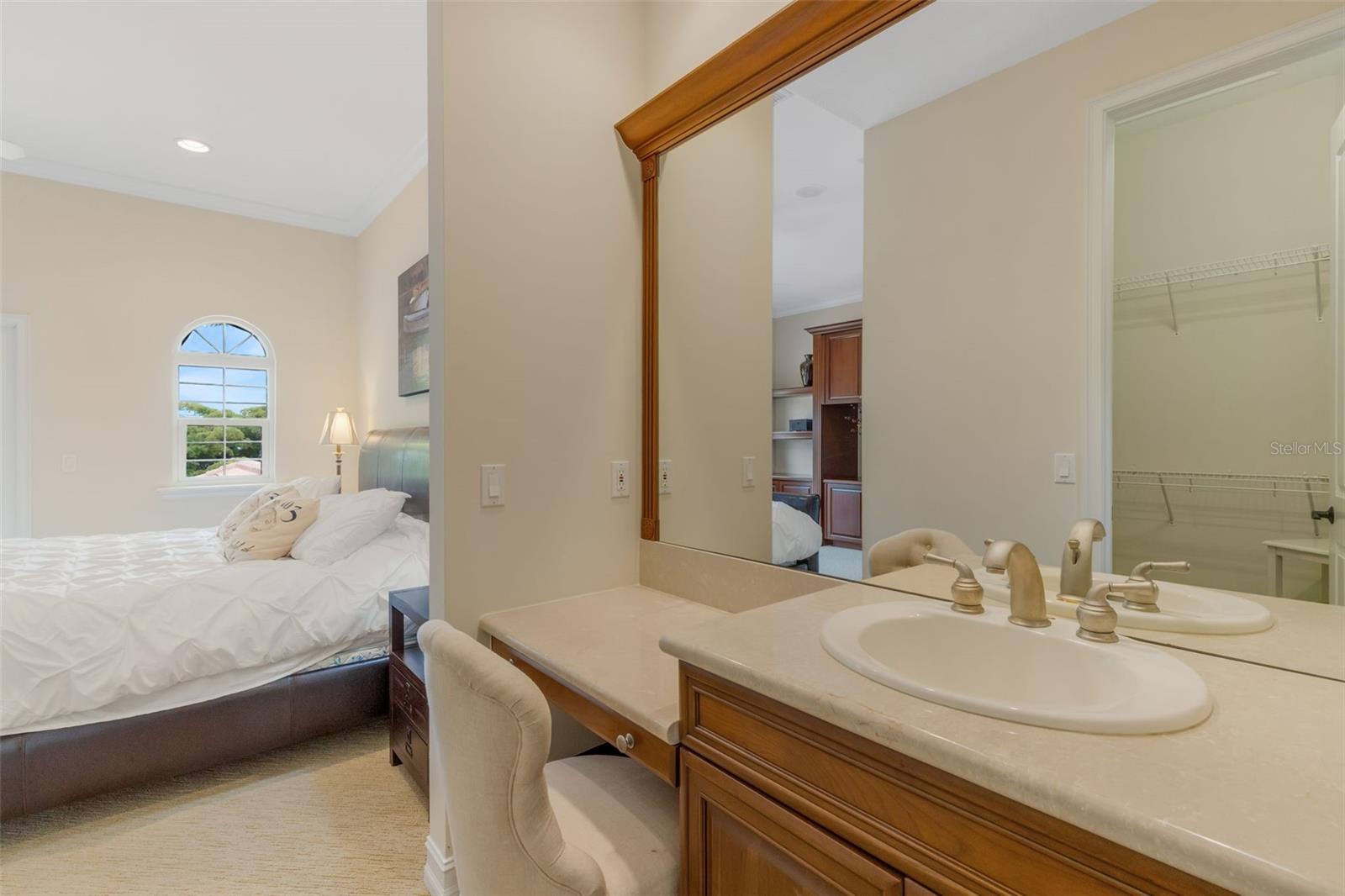 Image 72 of 100 For 7004 Portmarnock Place