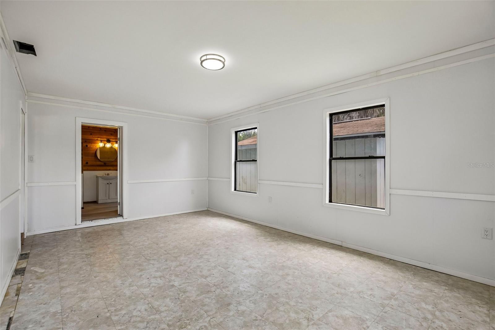 Image 15 of 34 For 807 Lucille Avenue
