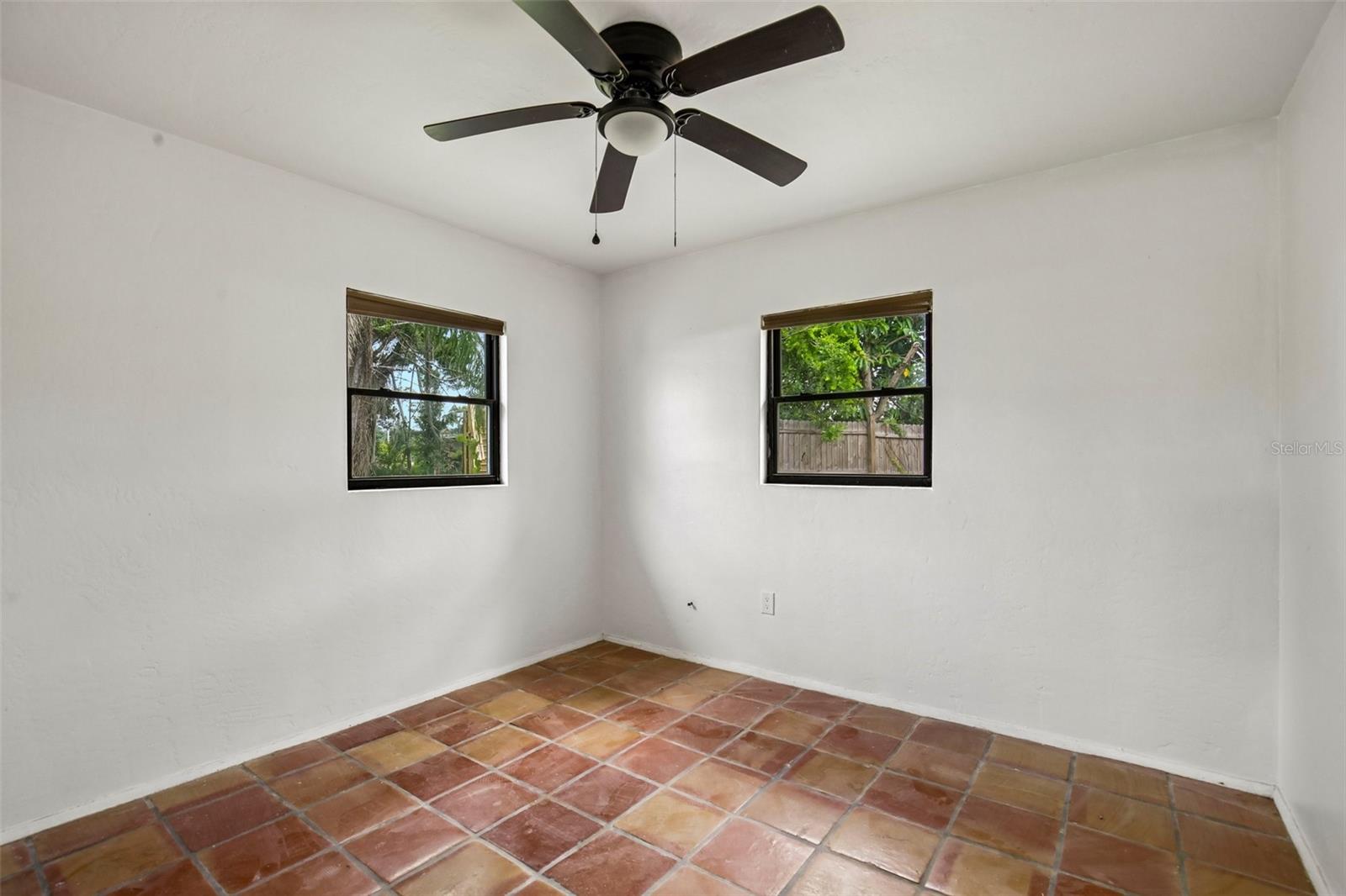 Image 18 of 34 For 807 Lucille Avenue