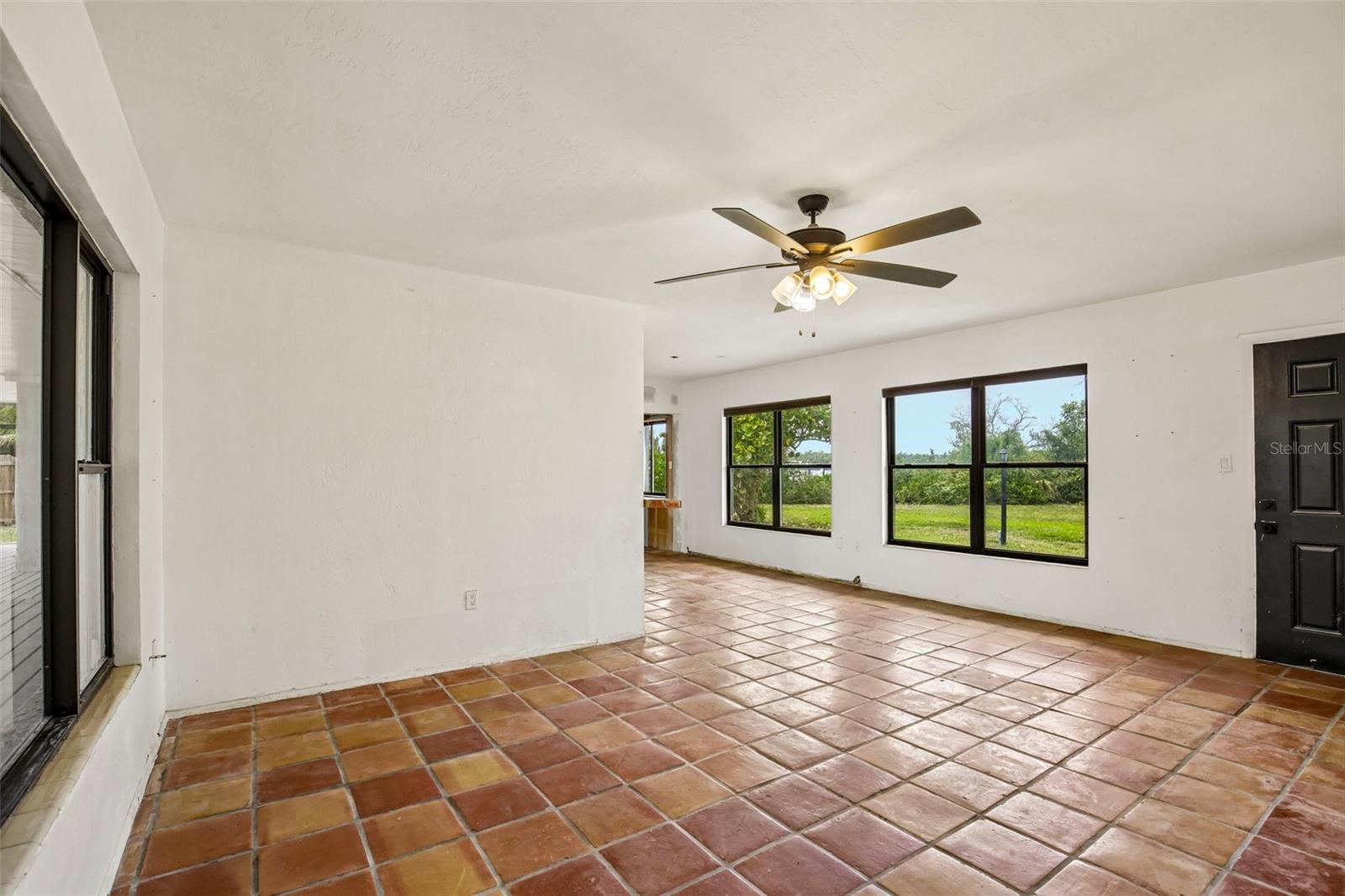 Image 6 of 34 For 807 Lucille Avenue