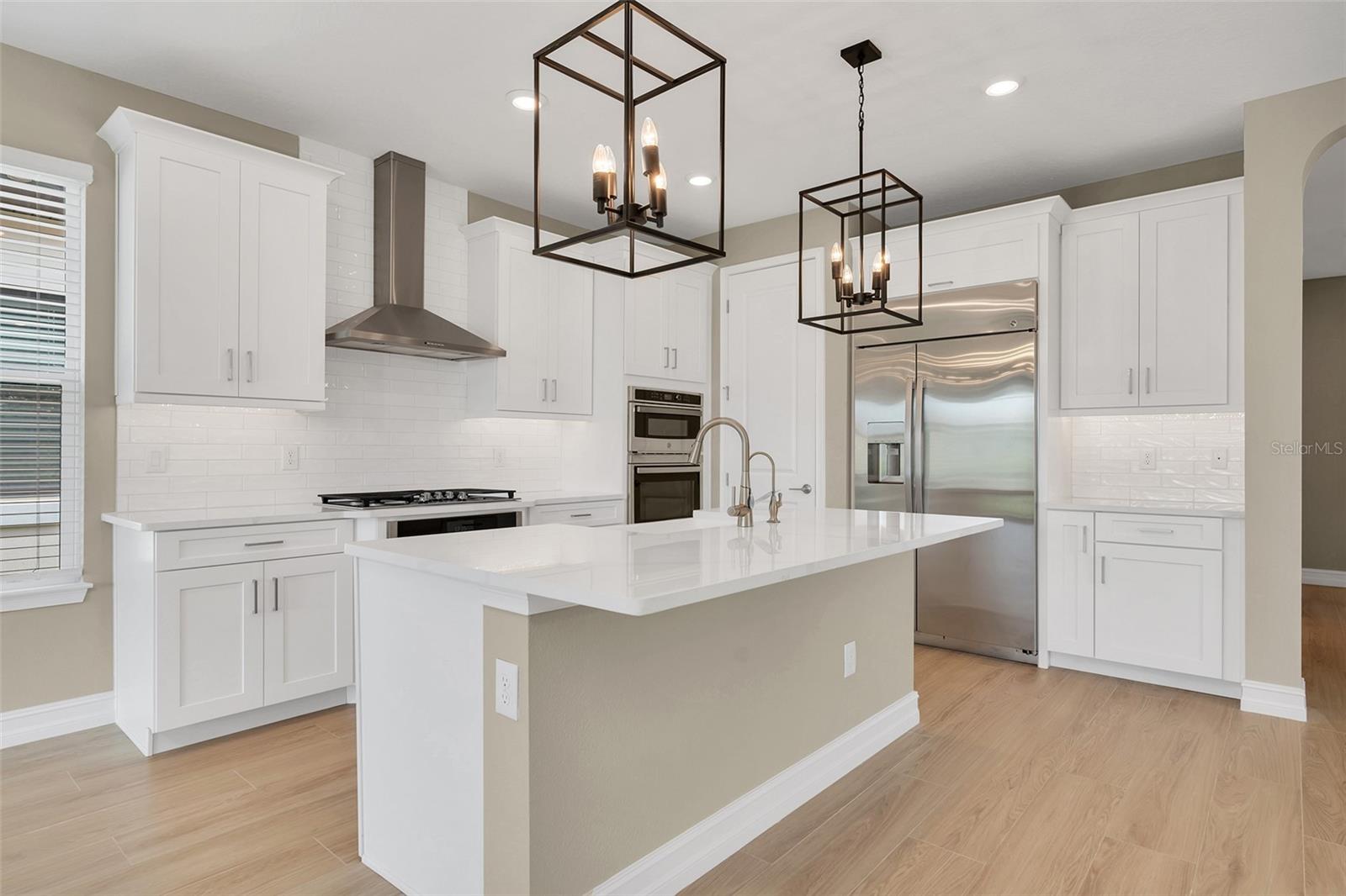 Image 11 of 54 For 2217 6th Street E