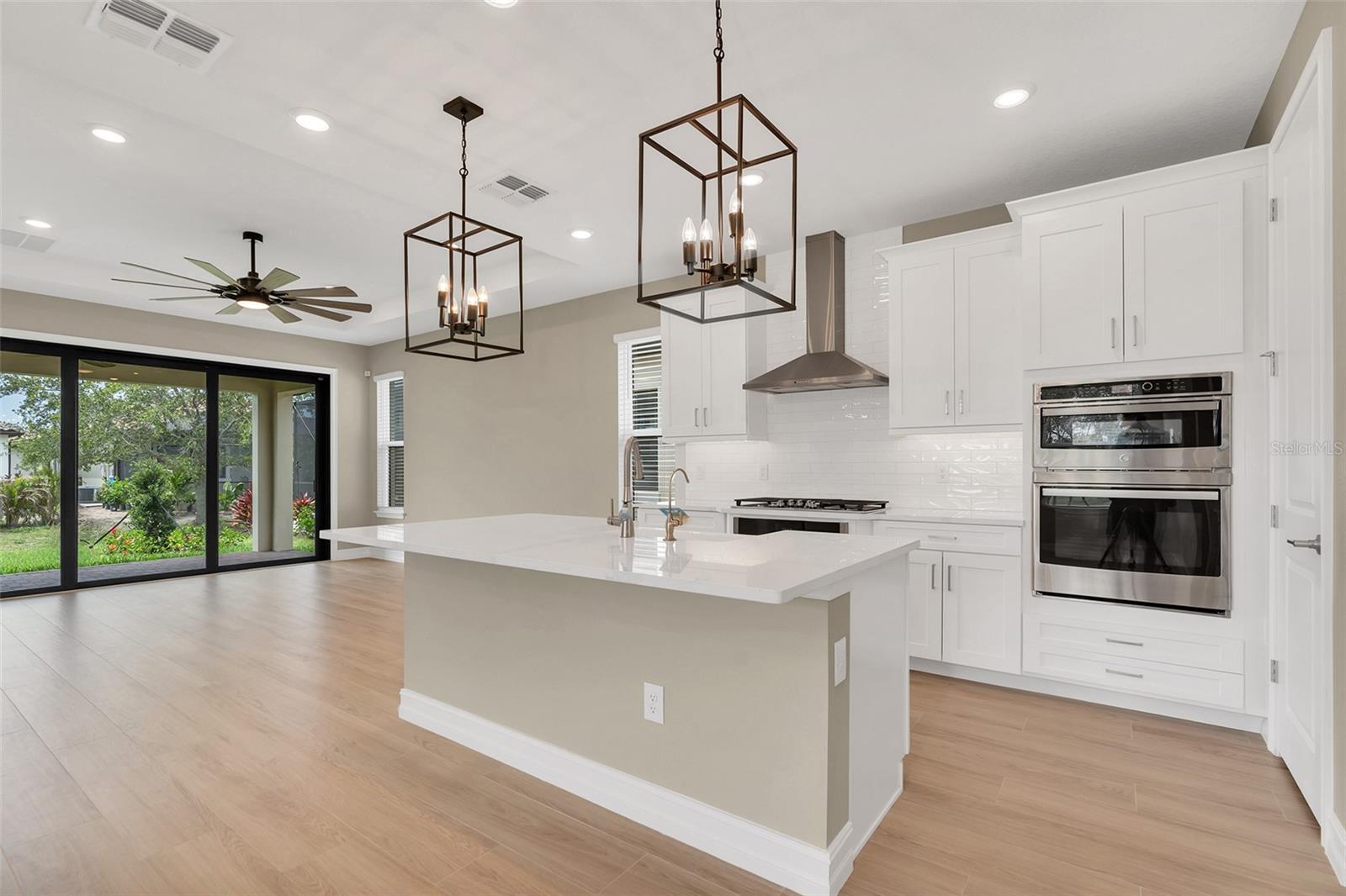 Image 7 of 54 For 2217 6th Street E