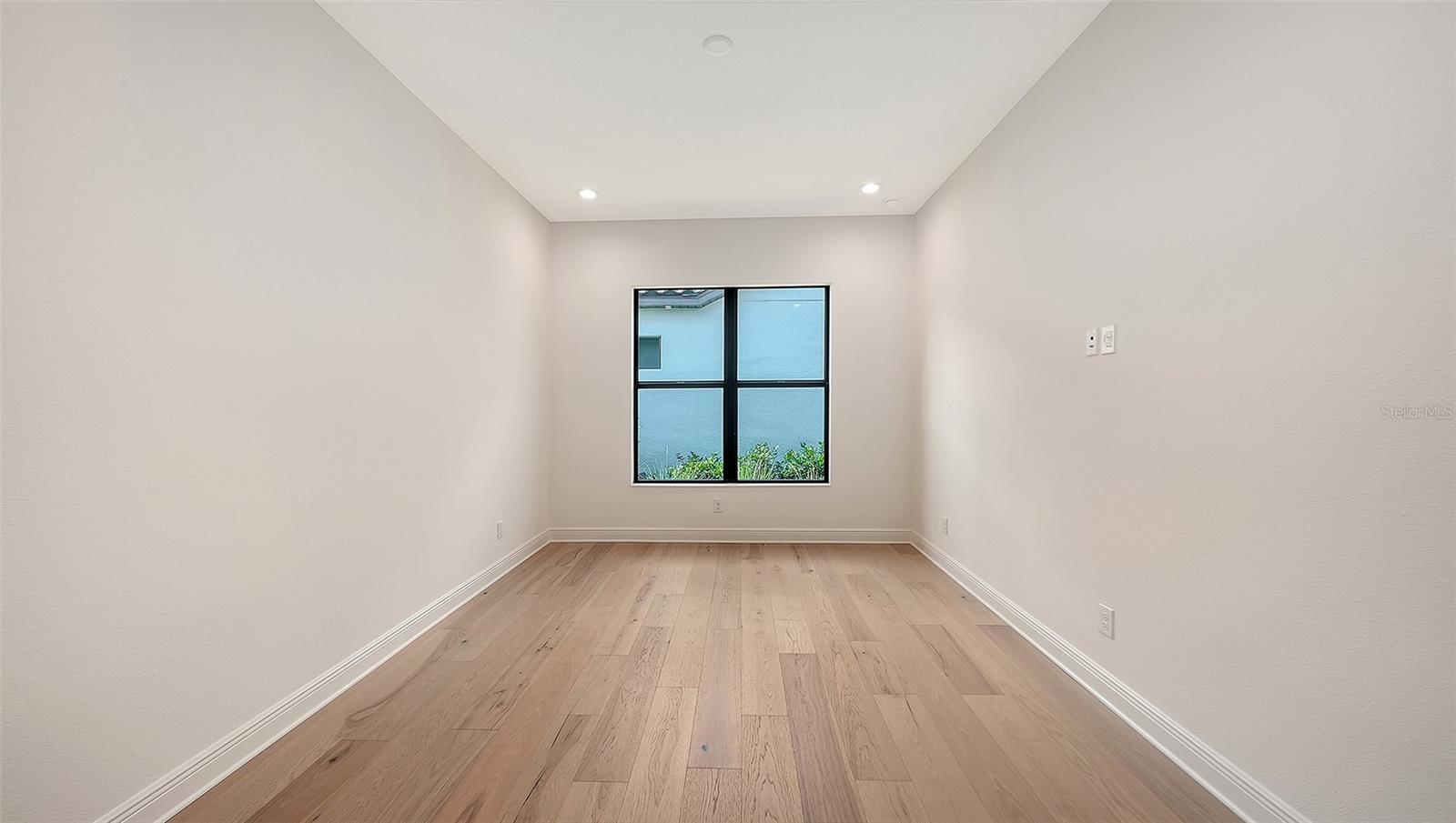 Image 27 of 43 For 524 Bocelli Drive