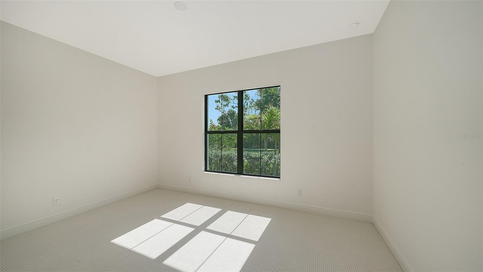 Image 29 of 43 For 524 Bocelli Drive