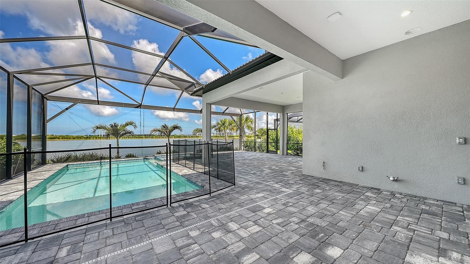Image 37 of 43 For 524 Bocelli Drive