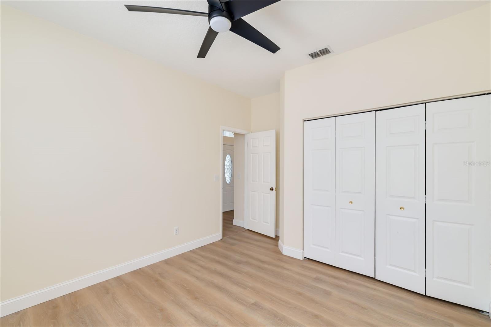 Image 20 of 39 For 5370 Matthew Court