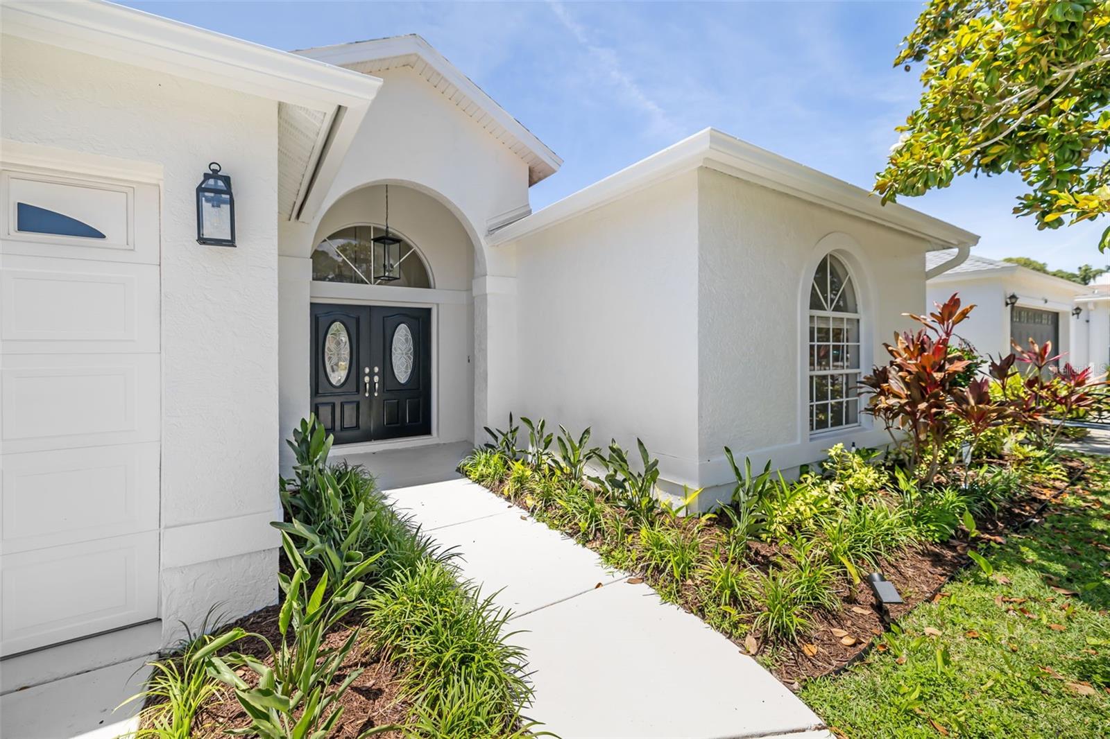 Image 4 of 39 For 5370 Matthew Court