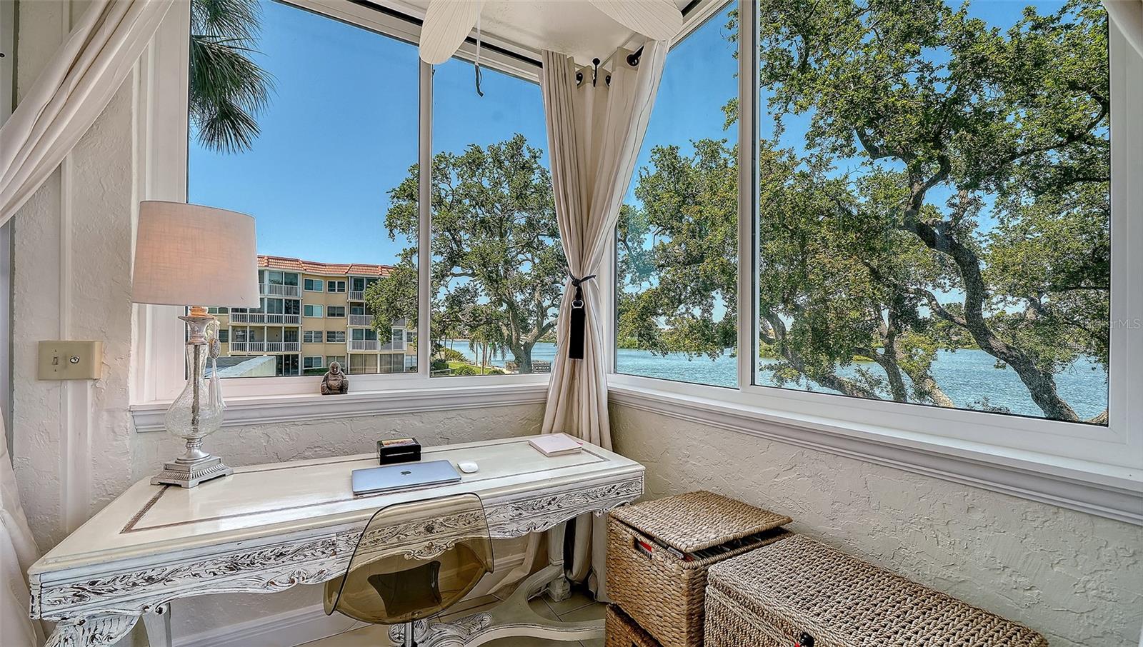 Image 20 of 70 For 1355 Portofino Drive 103