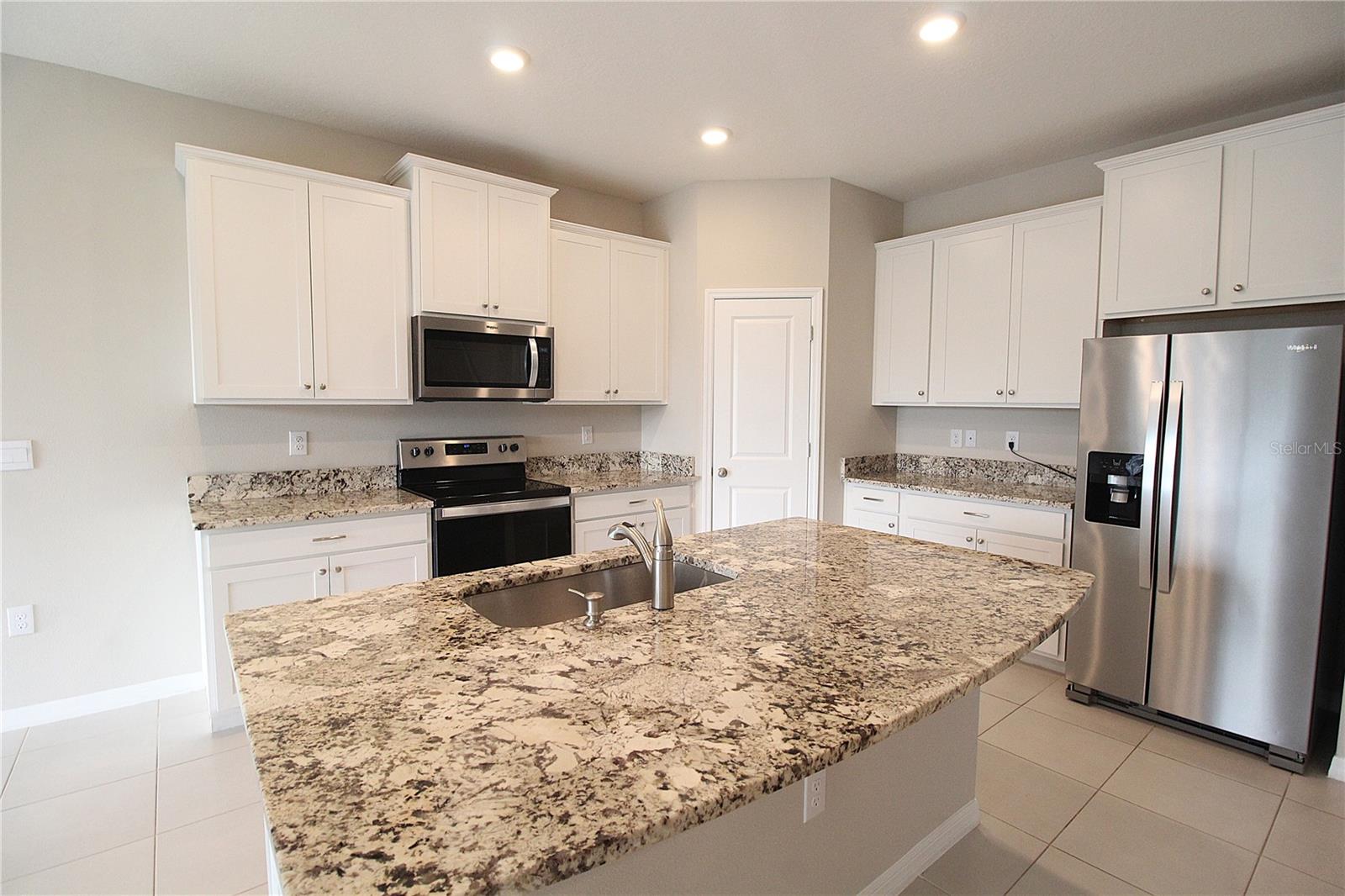 Image 4 of 21 For 511 158th Street E