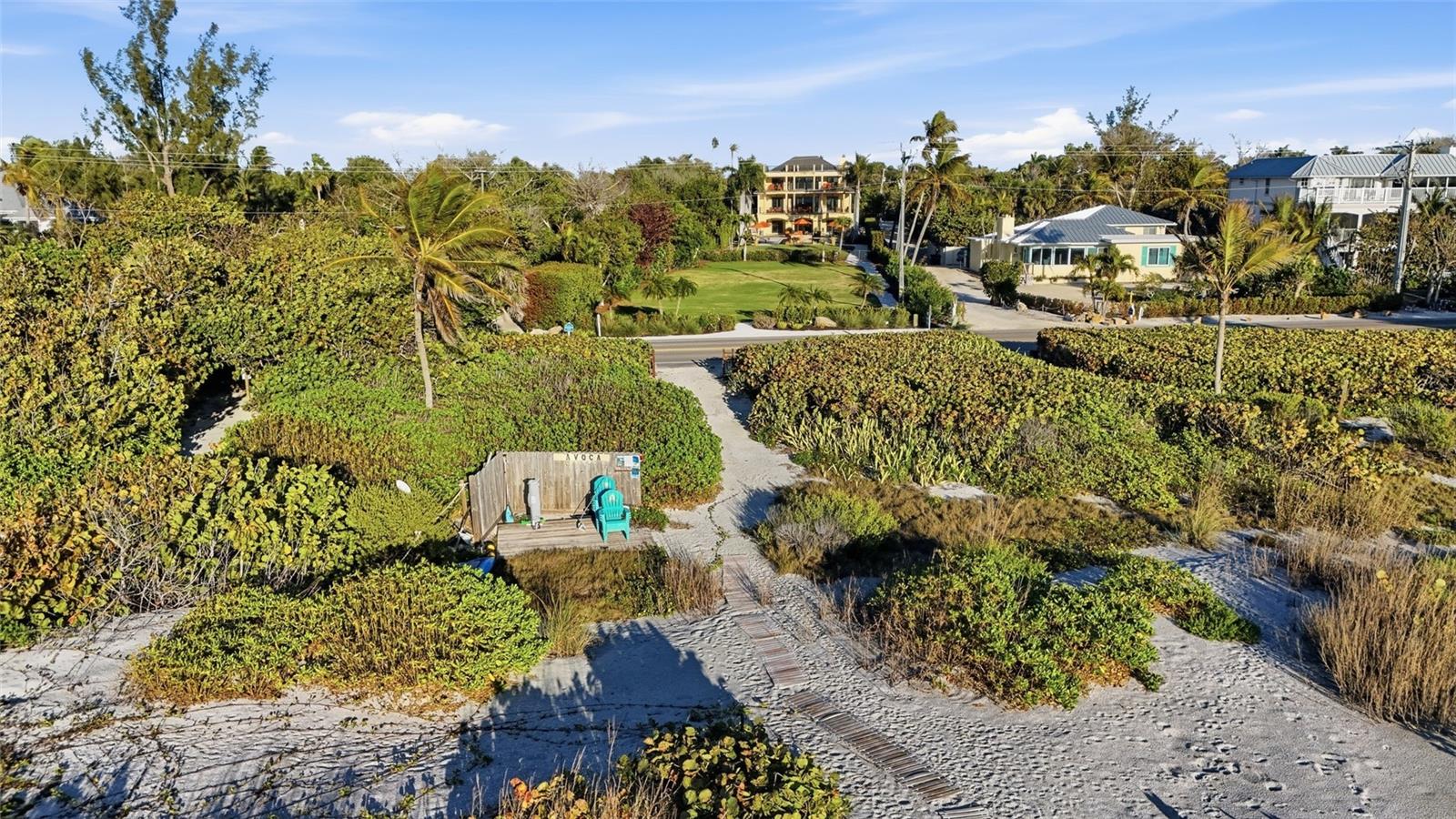 Image 17 of 44 For 16205 Captiva Drive