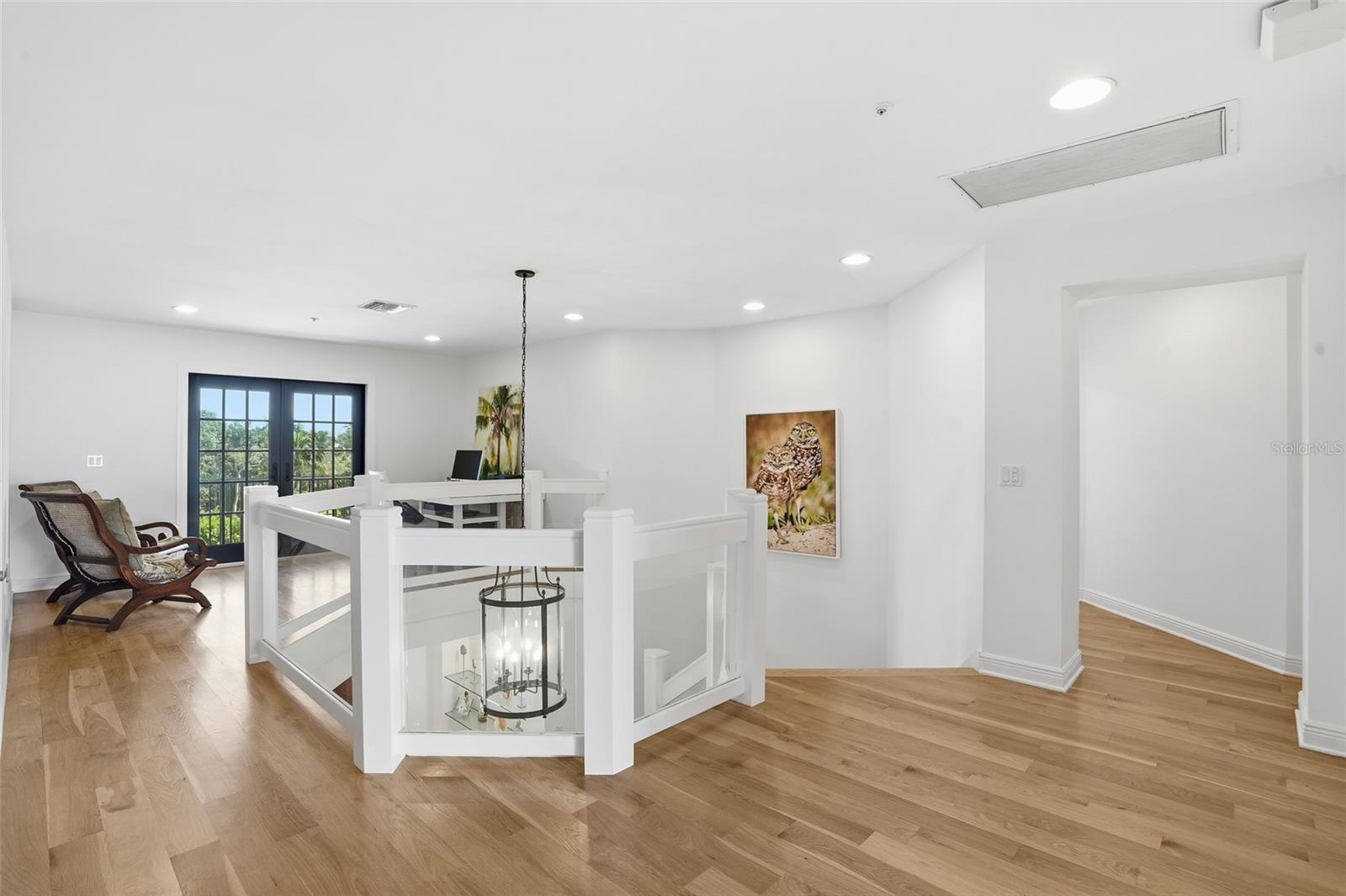 Image 32 of 44 For 16205 Captiva Drive