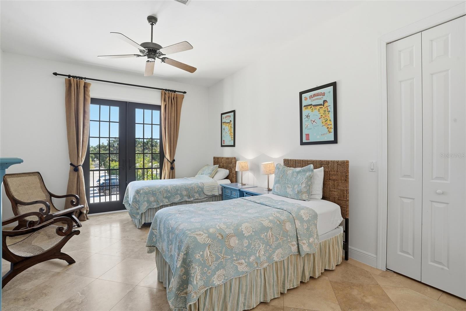 Image 35 of 44 For 16205 Captiva Drive