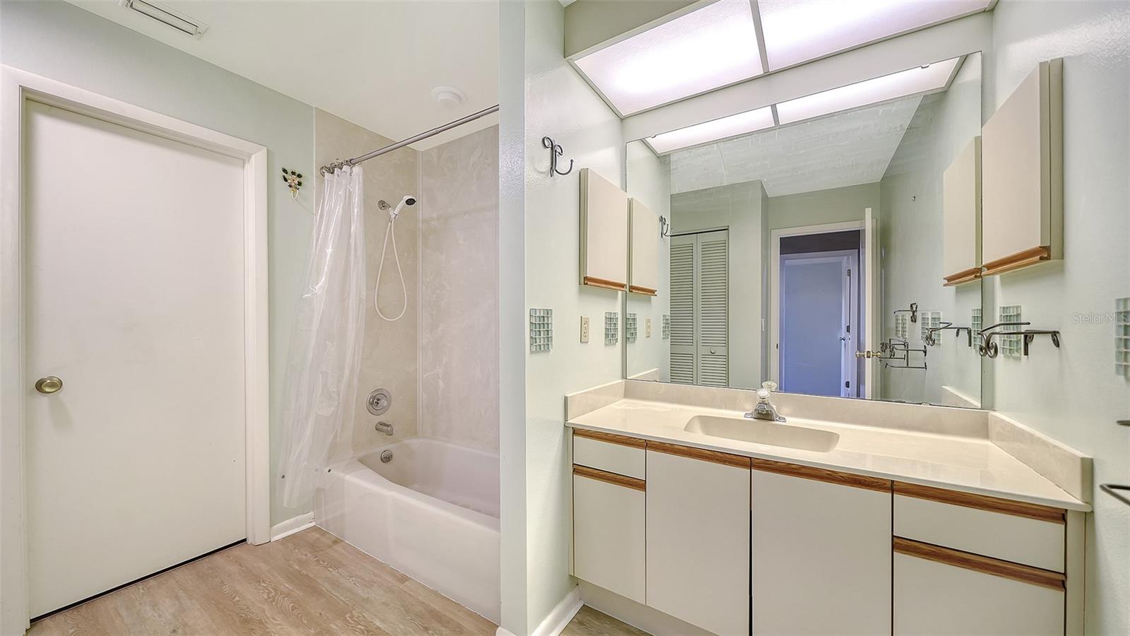 Image 25 of 74 For 5294 Huntingwood Court 59
