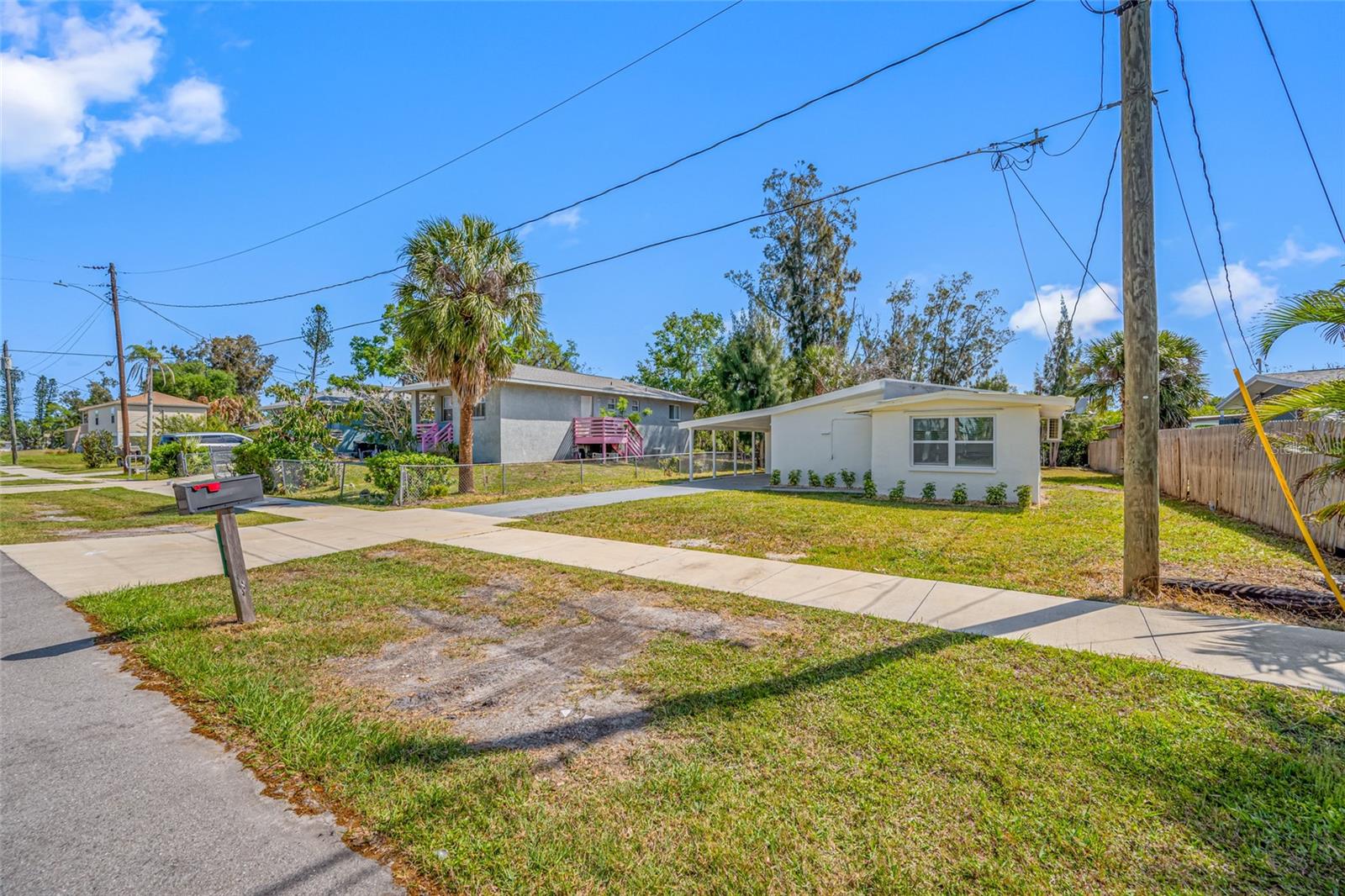 Image 3 of 67 For 6908 11th Avenue E
