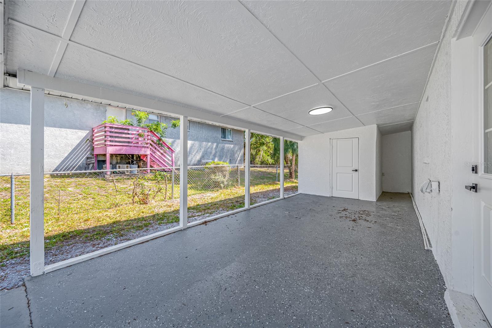 Image 30 of 67 For 6908 11th Avenue E