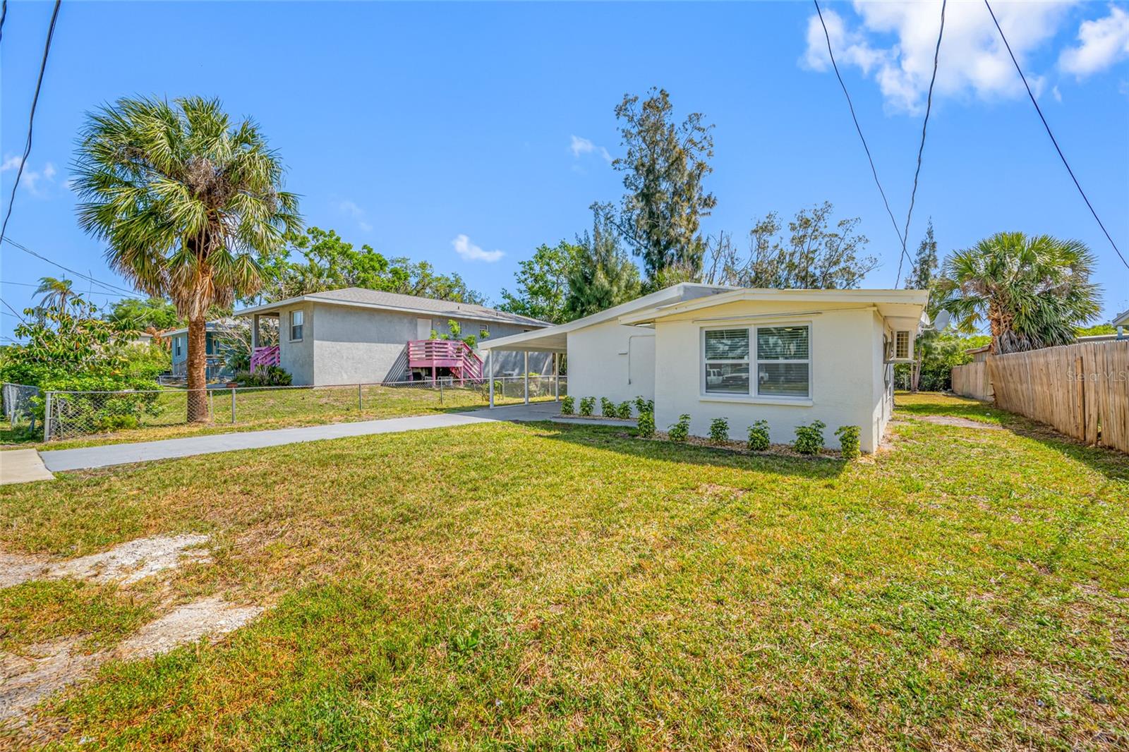 Image 5 of 67 For 6908 11th Avenue E