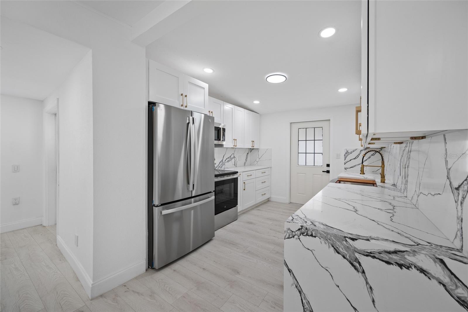Image 50 of 67 For 6908 11th Avenue E