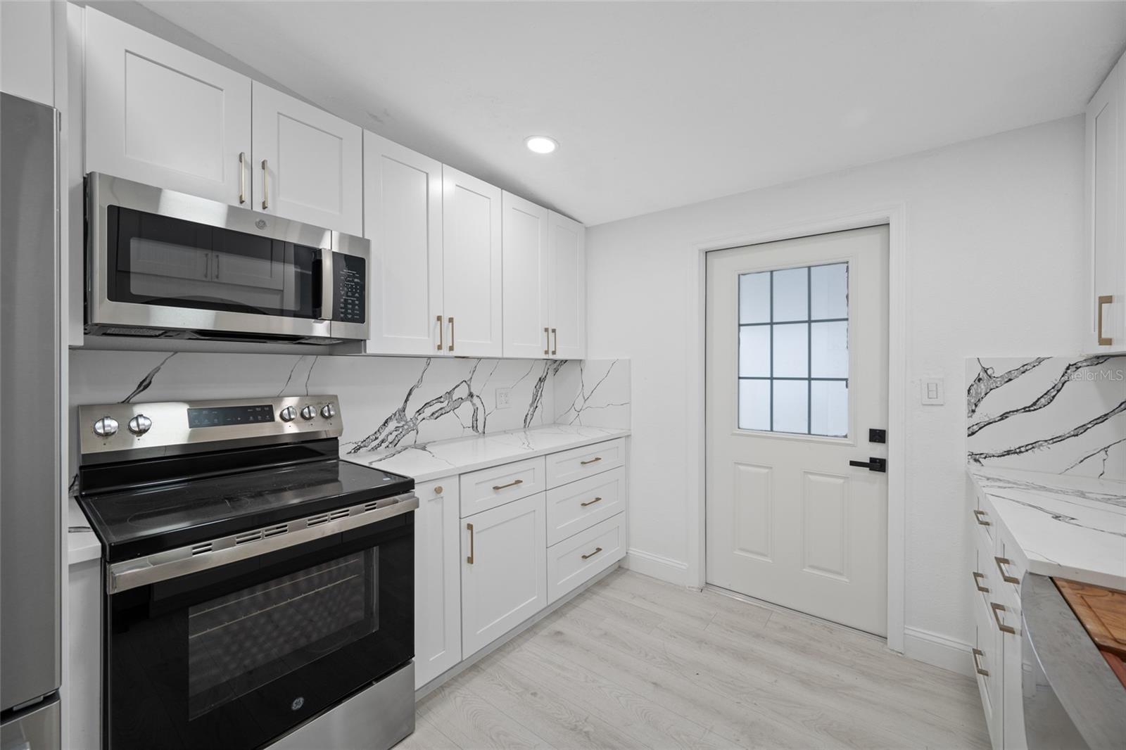 Image 51 of 67 For 6908 11th Avenue E