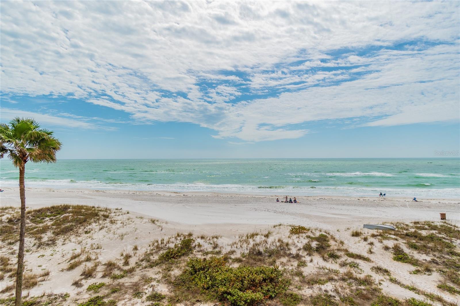 Image 31 of 44 For 13650 Gulf Boulevard 402