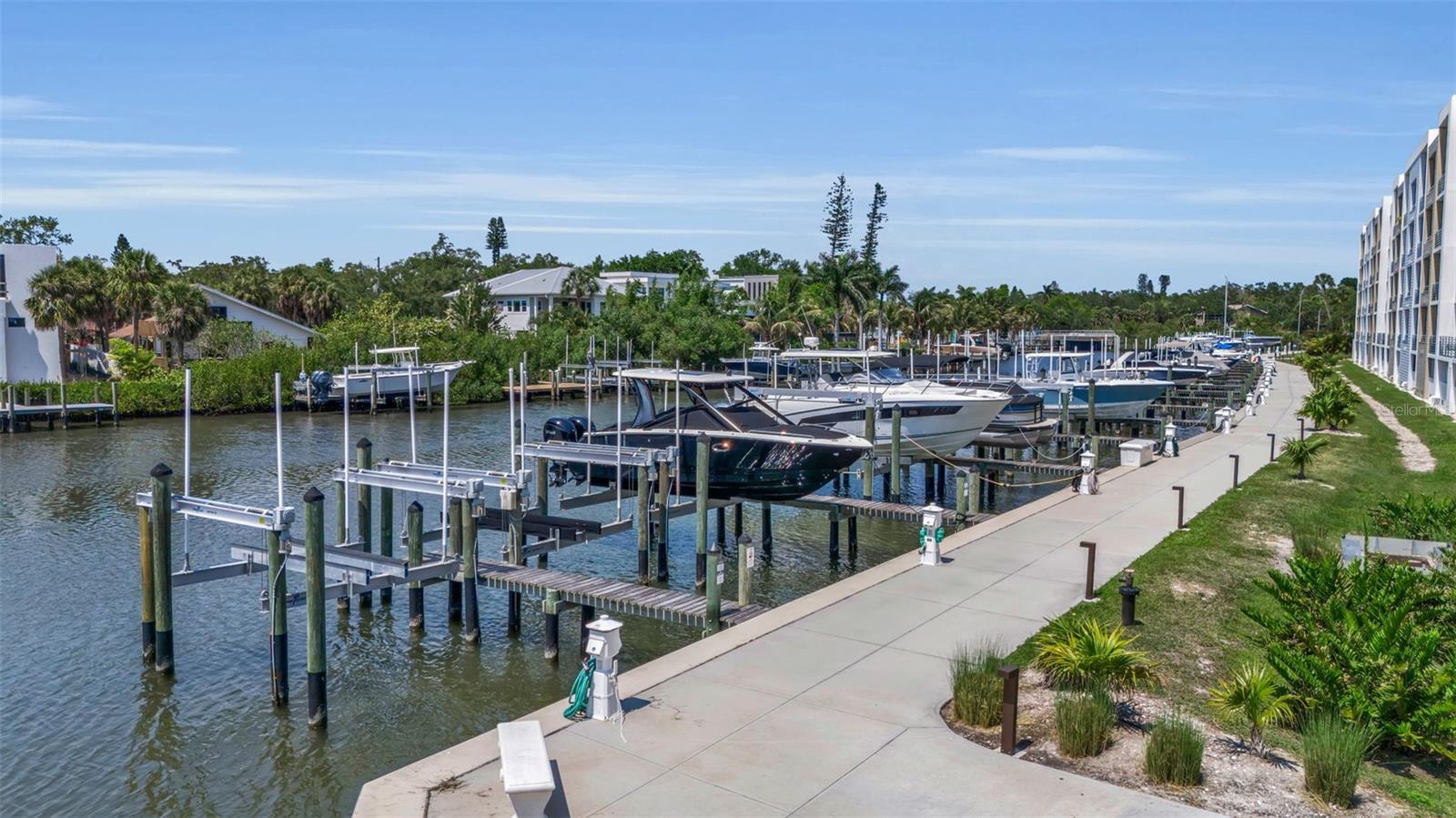 Image 42 of 50 For 1703 Tamiami Trail 211