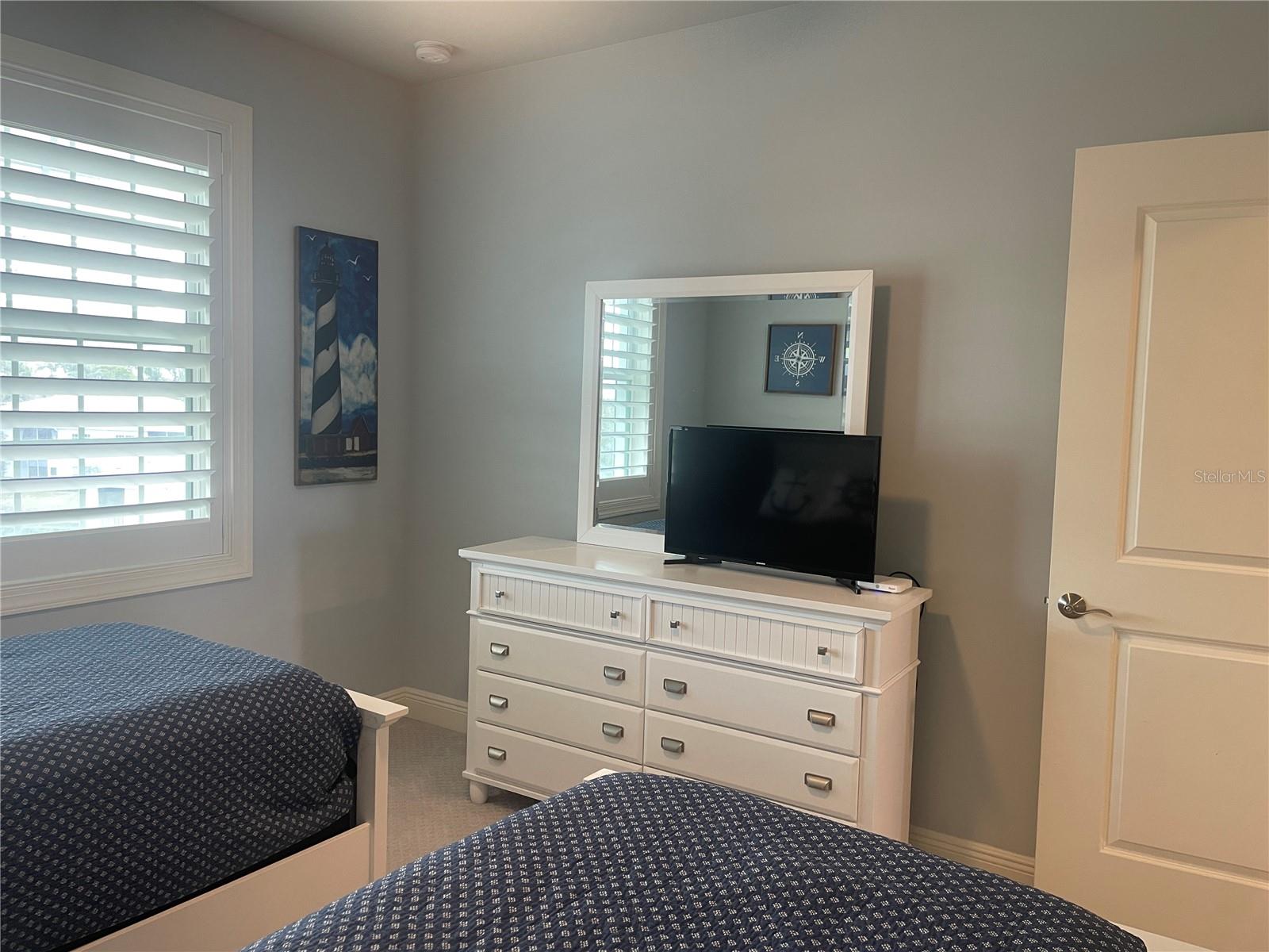 Image 34 of 45 For 260 Hidden Bay Drive 401