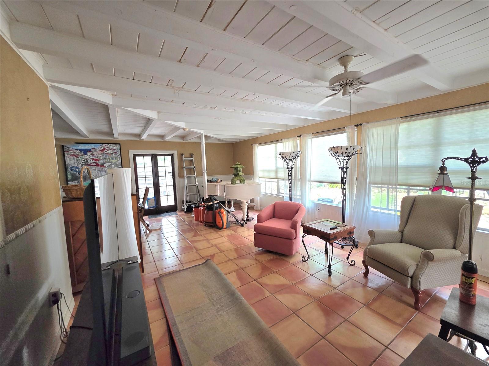 Image 4 of 8 For 4237 Sarasota Avenue