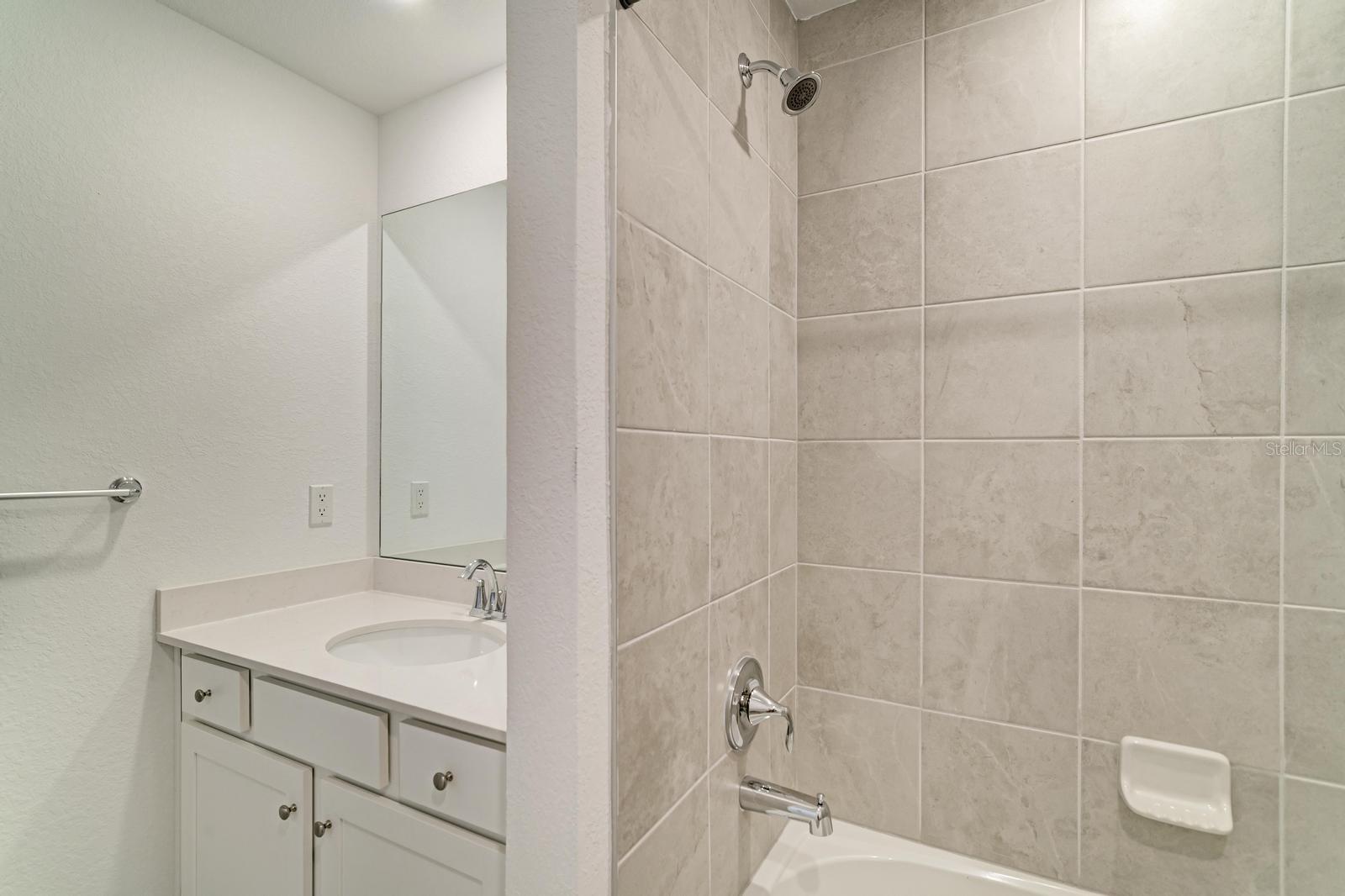 Image 17 of 26 For 5687 Honore Avenue 411