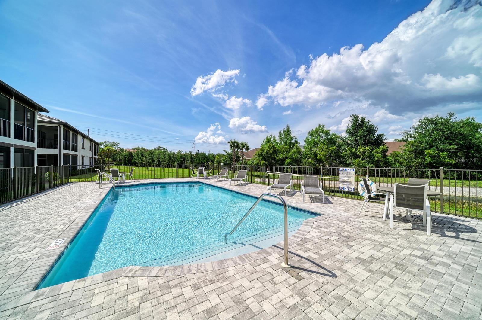 Image 22 of 26 For 5687 Honore Avenue 411