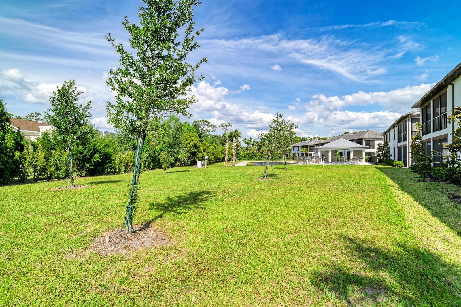 Image 25 of 26 For 5687 Honore Avenue 411