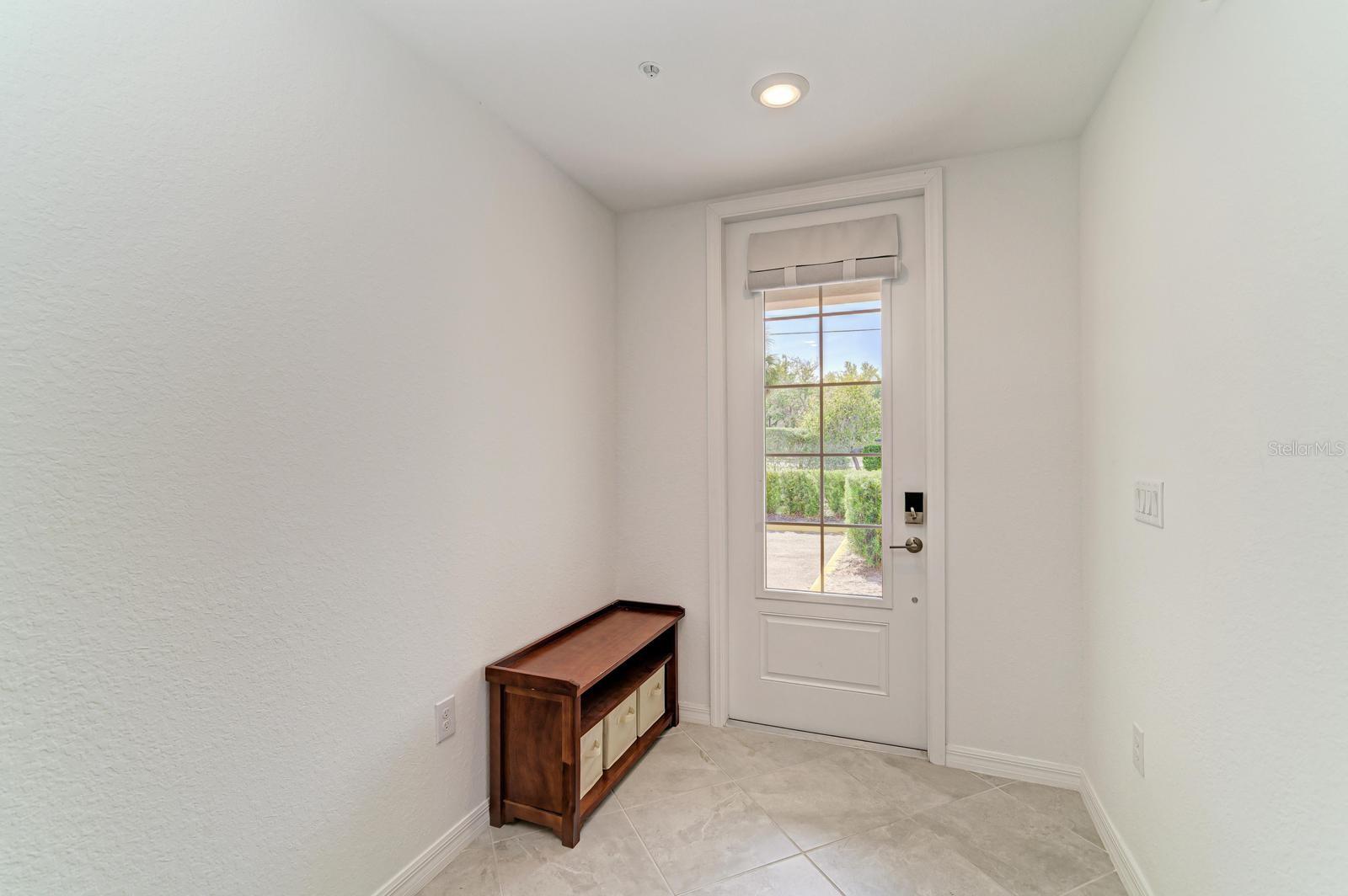 Image 3 of 26 For 5687 Honore Avenue 411