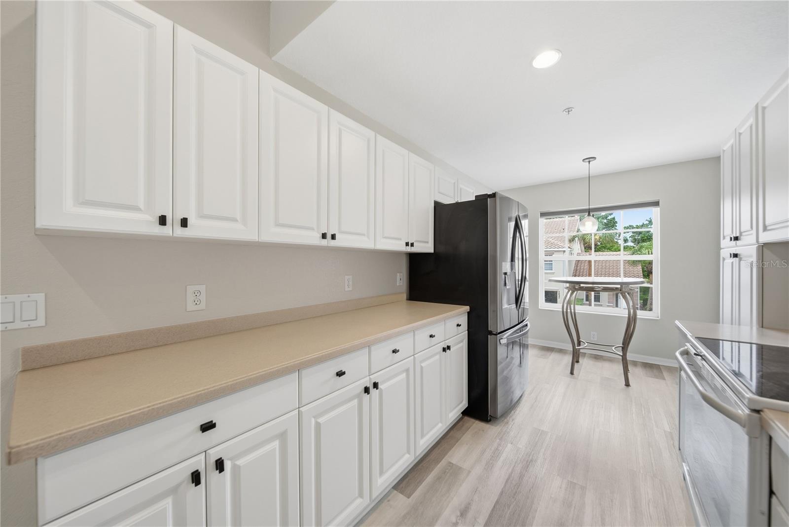 Image 12 of 38 For 7660 Sweetbay Circle