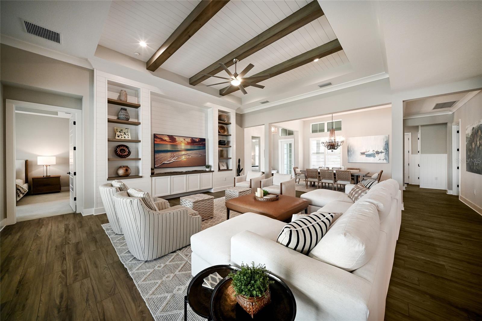Image 7 of 80 For 8092 Grande Shores Drive