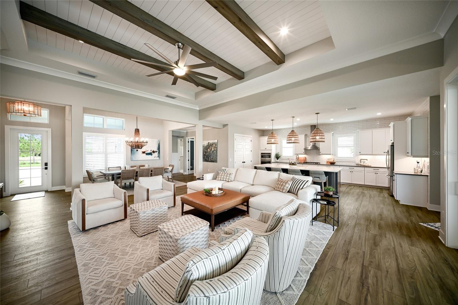 Image 8 of 80 For 8092 Grande Shores Drive