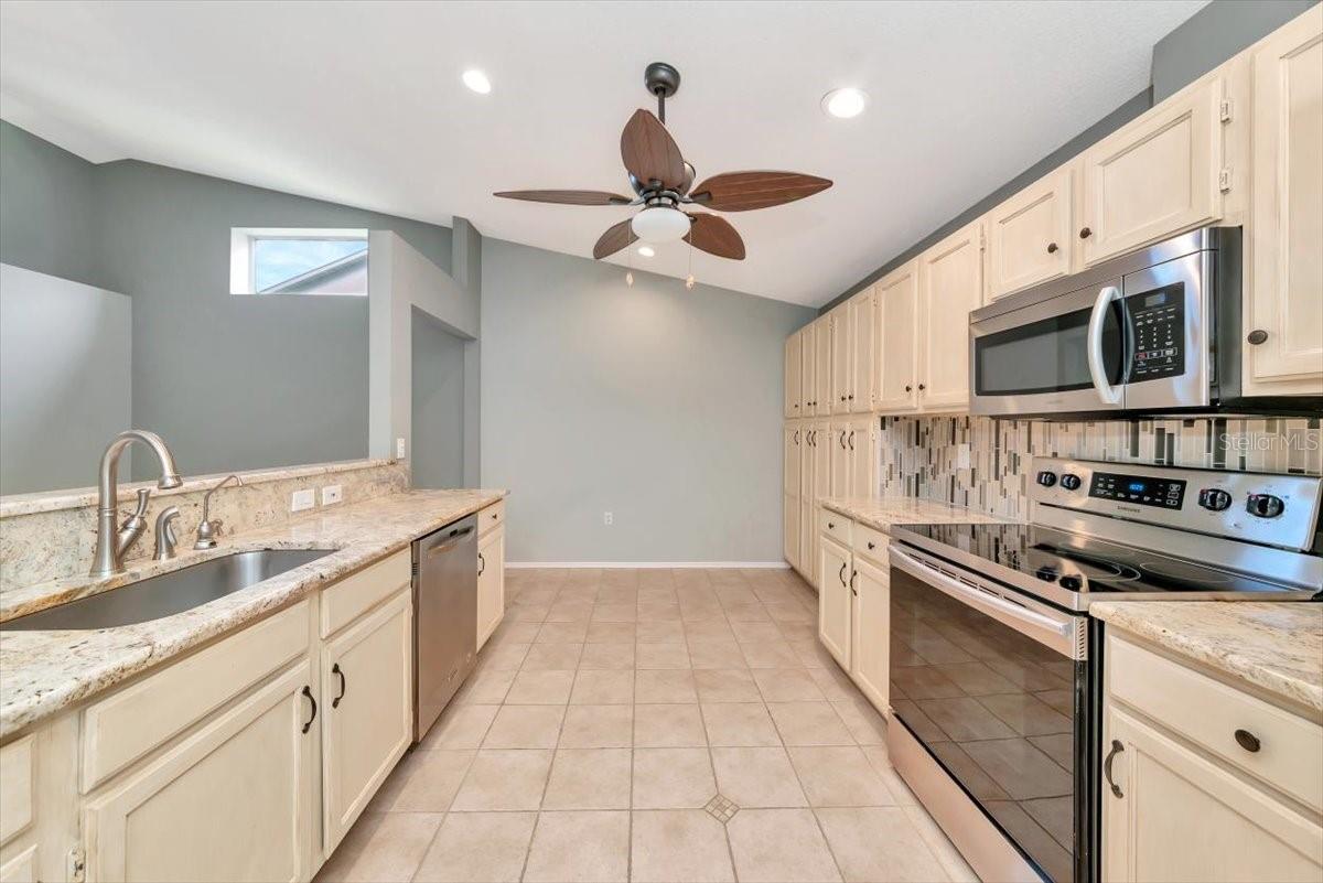 Image 16 of 55 For 4734 Raintree Street Circle E