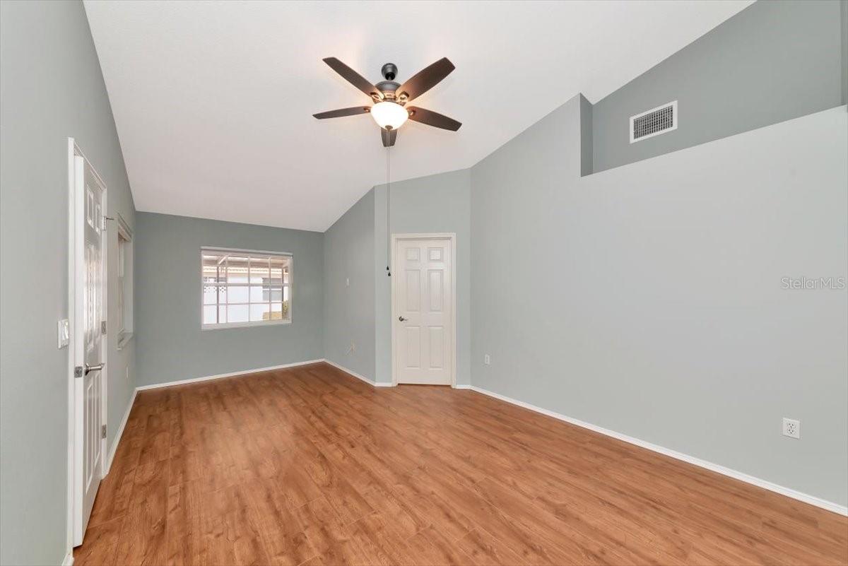 Image 22 of 55 For 4734 Raintree Street Circle E