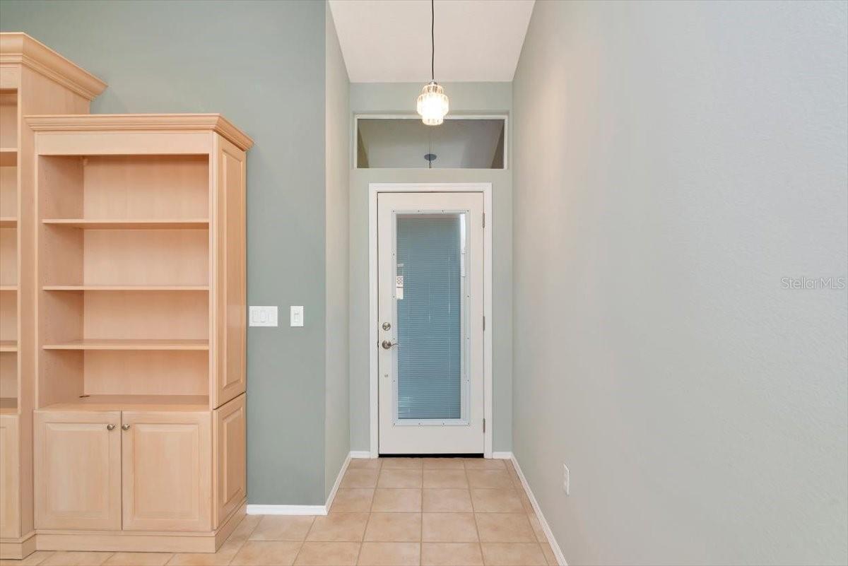 Image 7 of 55 For 4734 Raintree Street Circle E