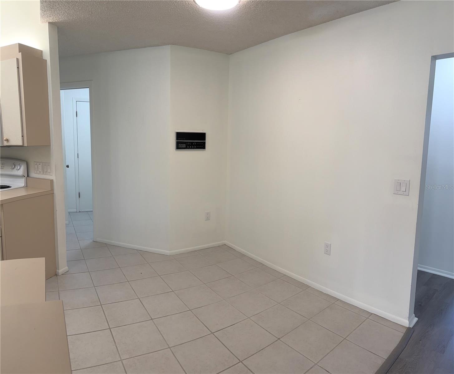 Image 13 of 35 For 1280 Covey Court
