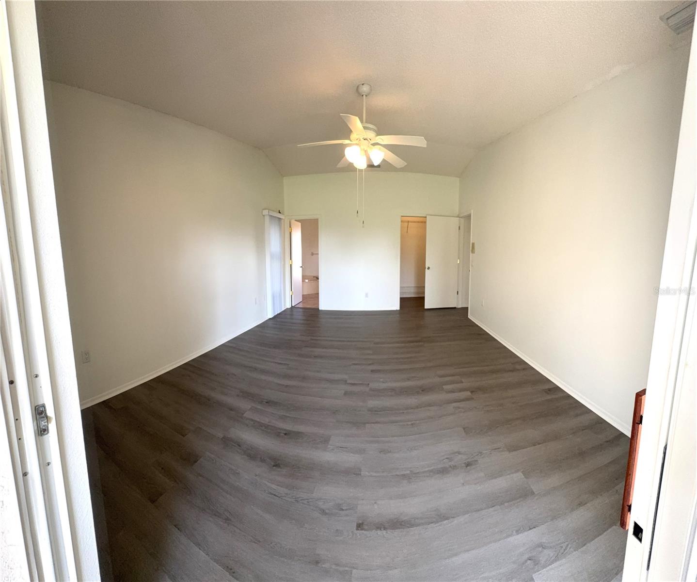 Image 21 of 35 For 1280 Covey Court