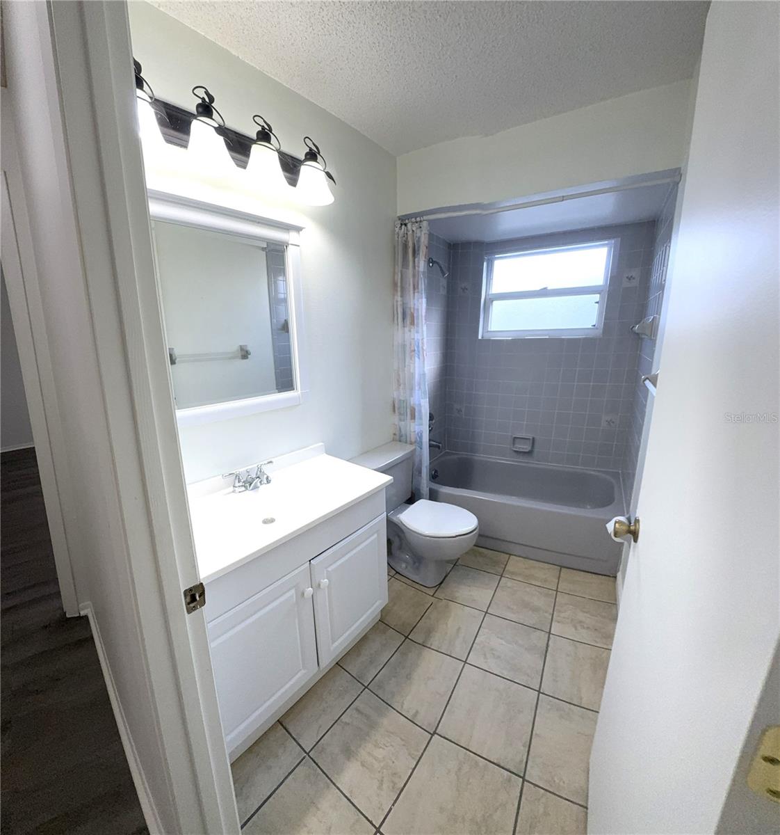 Image 28 of 35 For 1280 Covey Court