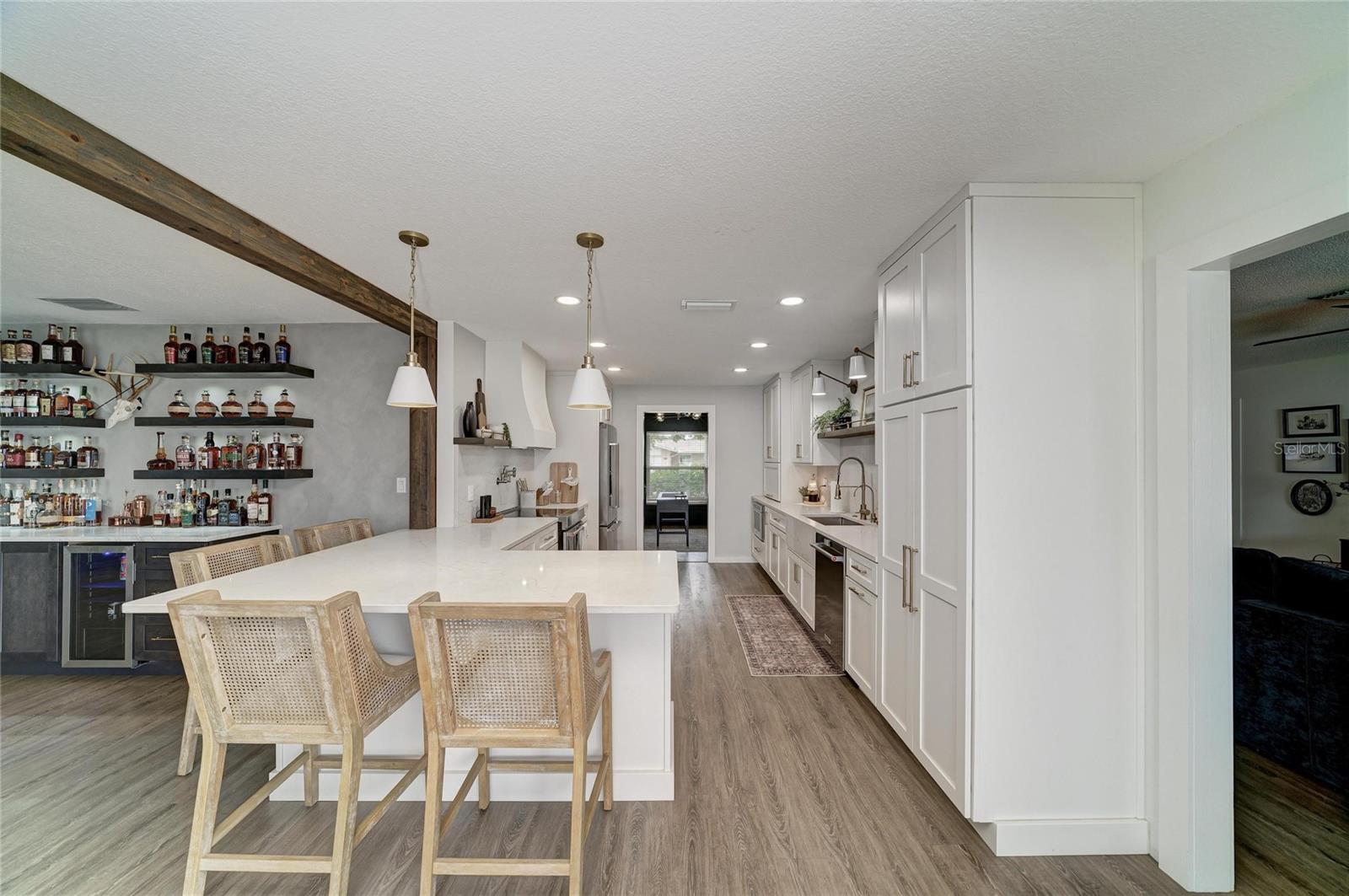 Image 14 of 51 For 7611 18th Avenue Nw