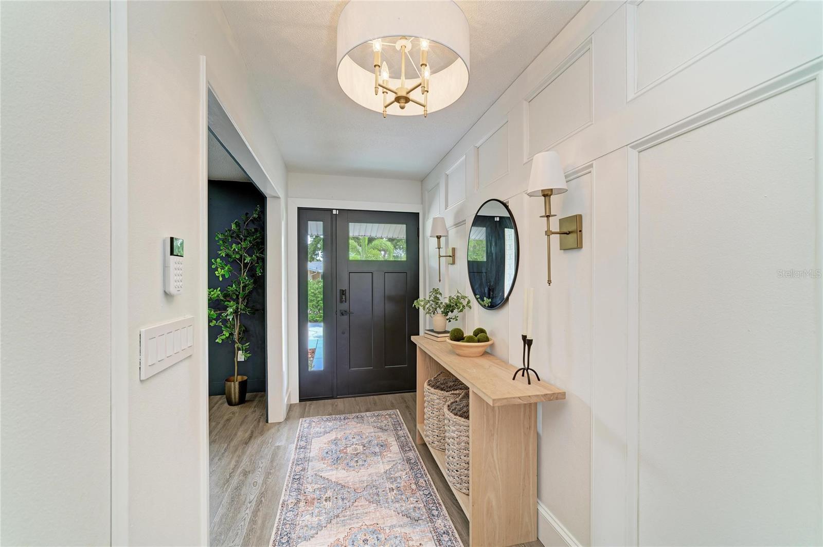 Image 3 of 51 For 7611 18th Avenue Nw