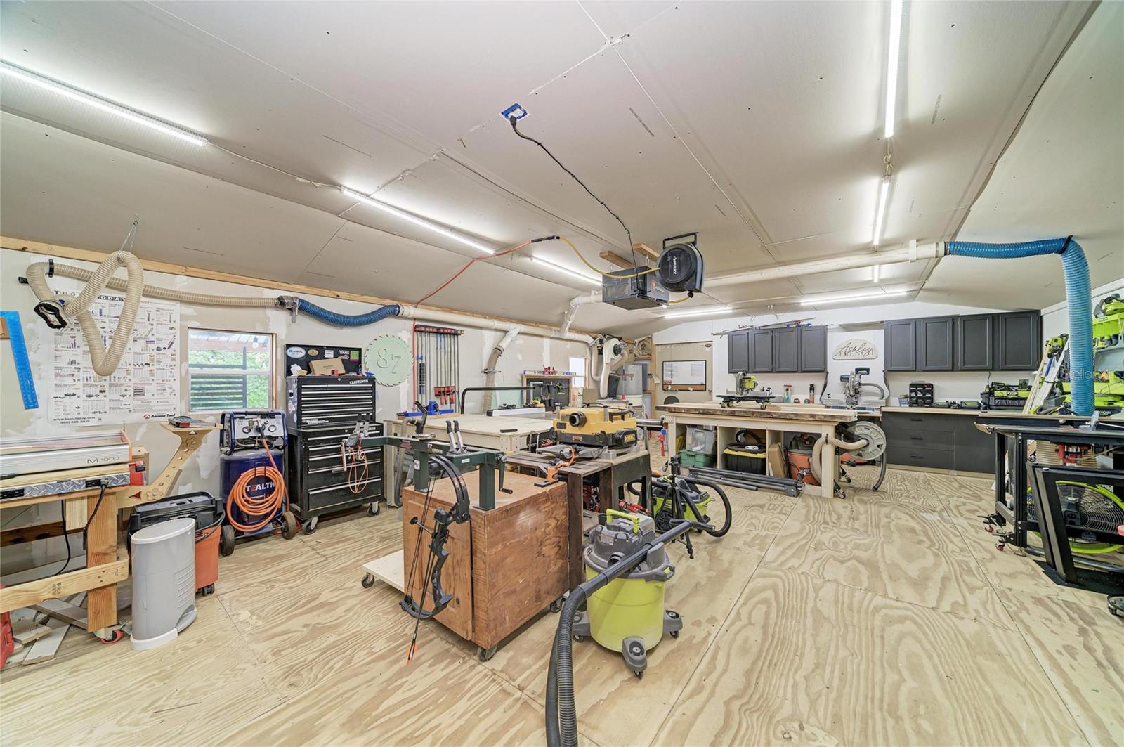 Image 42 of 51 For 7611 18th Avenue Nw