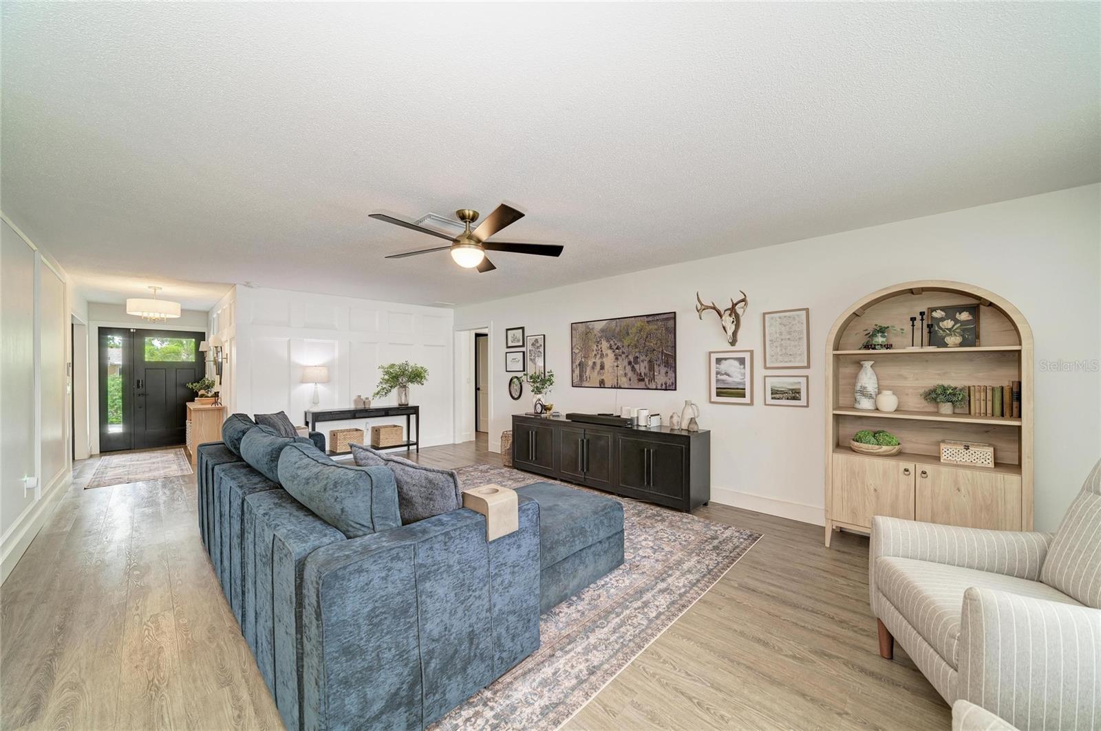 Image 7 of 51 For 7611 18th Avenue Nw